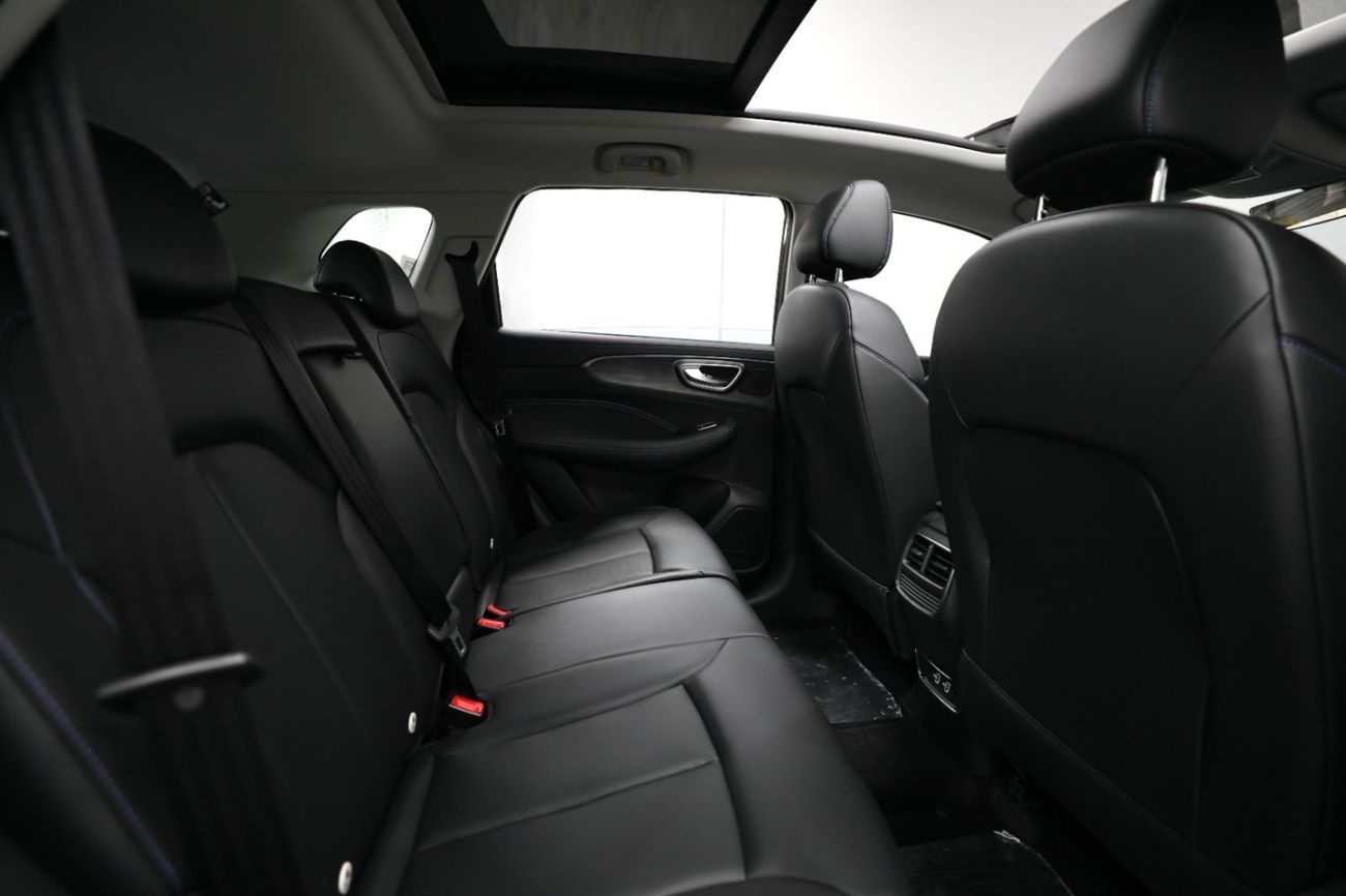 Roewe RX5 Brand New | Full option | V4 1.5L | Warranty Till 2028 | Brand New | AED 1,050 monthly with 0% Downp