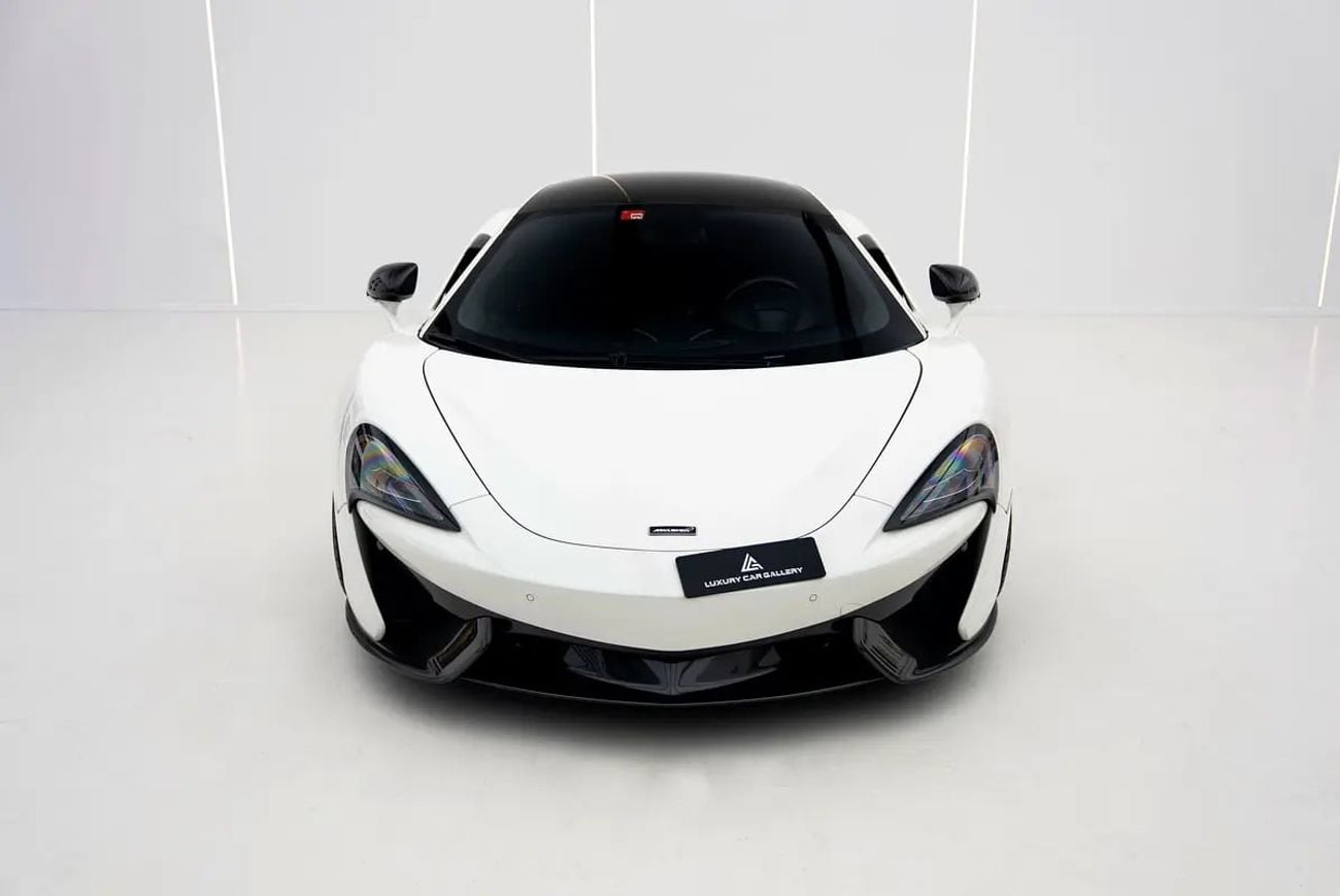 مكلارين 570S ستاندارد GCC SPECS | VISIBLE CARBON FIBRE | 31,109 KM