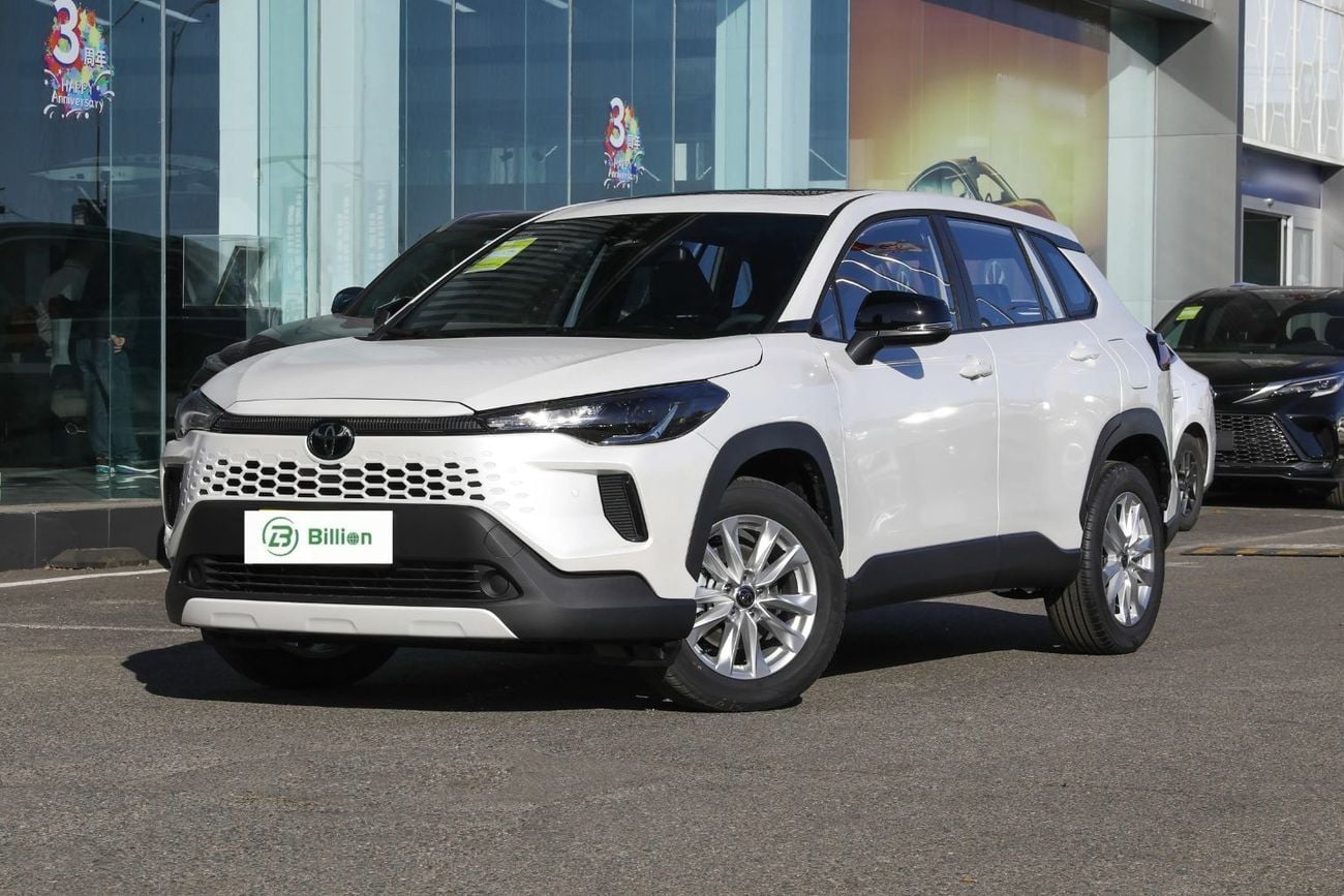 تويوتا كورولا كروس GLI Toyota Corolla Cross 2026 Elite white-black