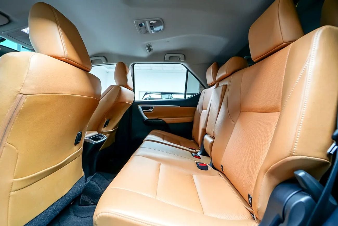 تويوتا فورتونر VXR GCC Specs