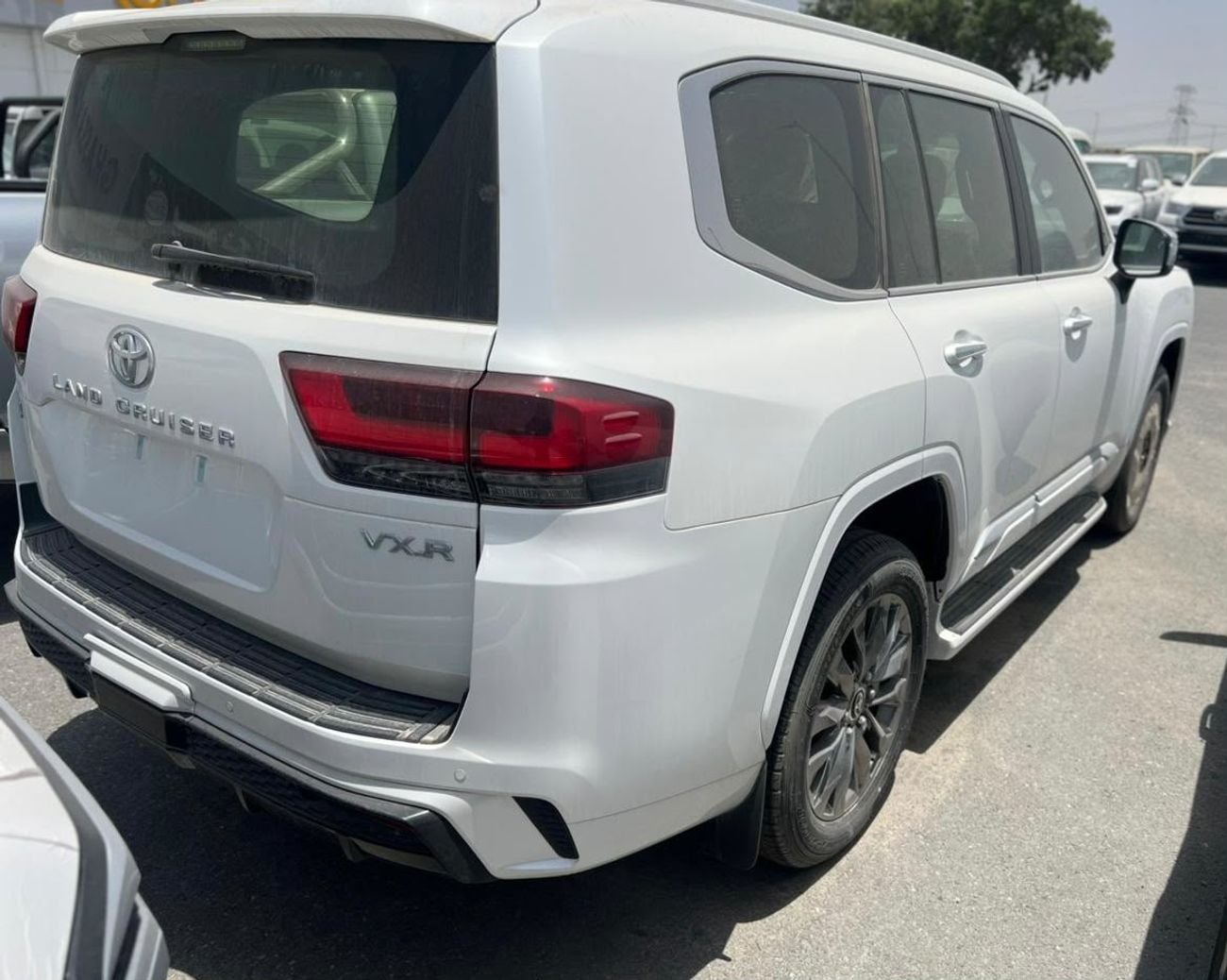 تويوتا لاند كروزر VXR