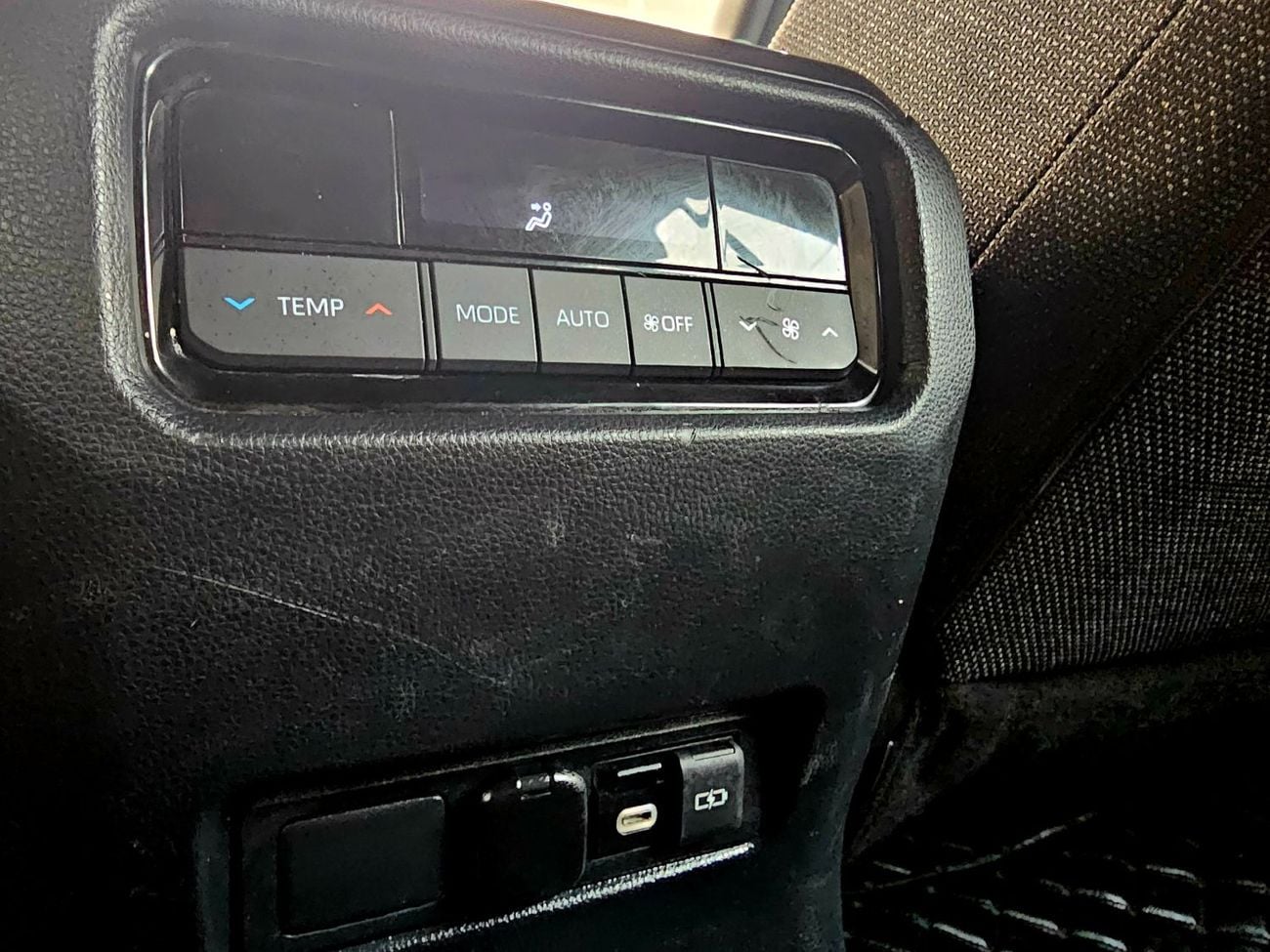 Toyota Prado PRADO DIESEL/ GCC LOW MILEAGE/ NON ACCIDENT