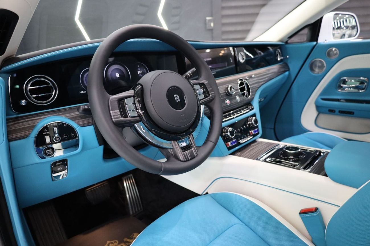 Rolls Royce Spectre STANDARD Illuminated Spirit of Ecstasy, Bespoke Audio, Starlight, Dealer Warr + Serv!!