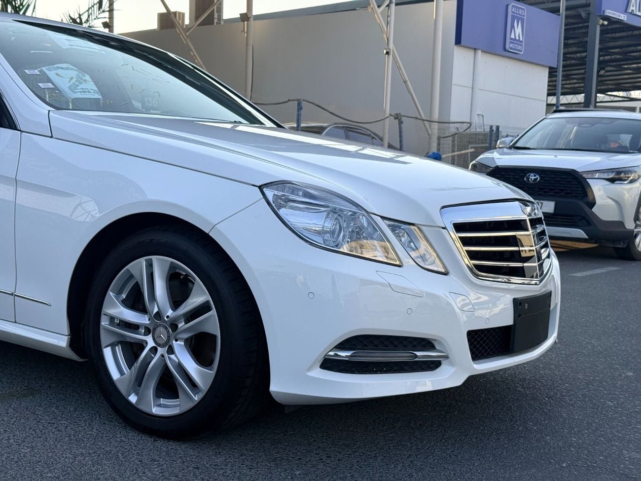 مرسيدس بنز E300 إليجانس
