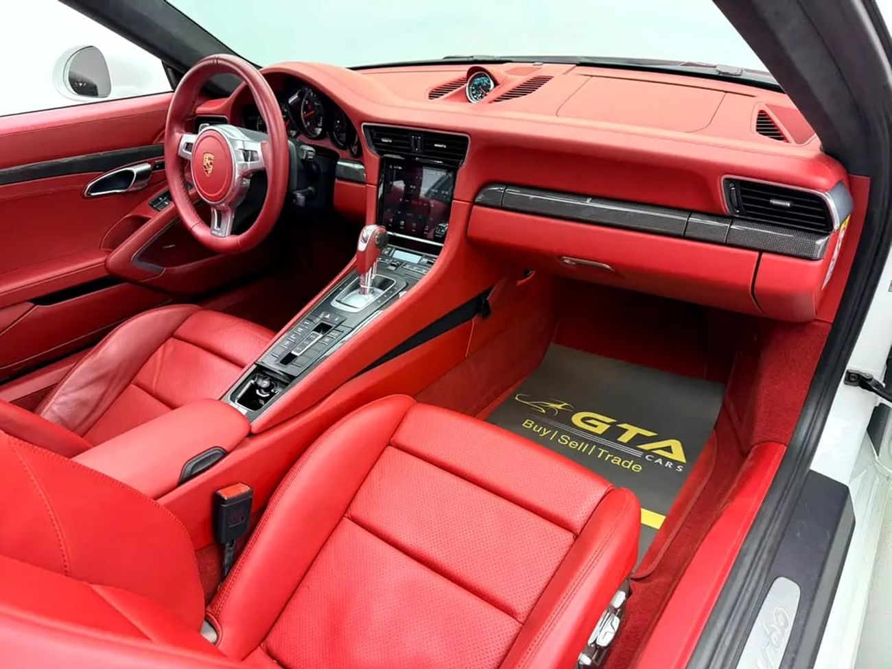 بورش 911 تربو Turbo, Full Service History, Carbon Fiber Interior, Excellent Condition, GCC