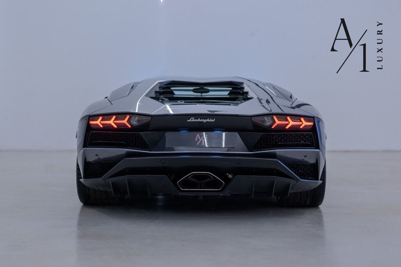 لامبورغيني أفينتادور S 2018, Immaculate Condition, Carbon Fibre Package, Japanese Spec
