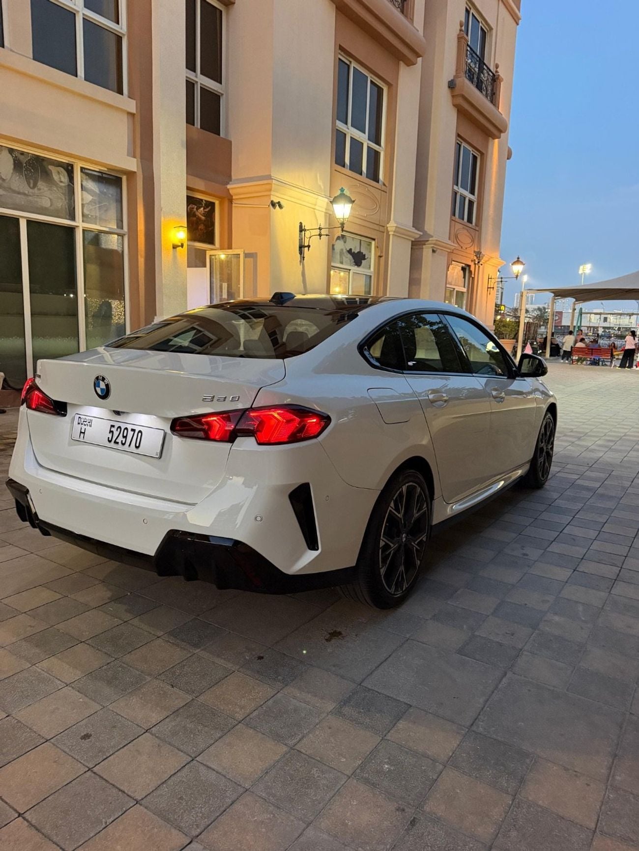 بي أم دبليو 228i
