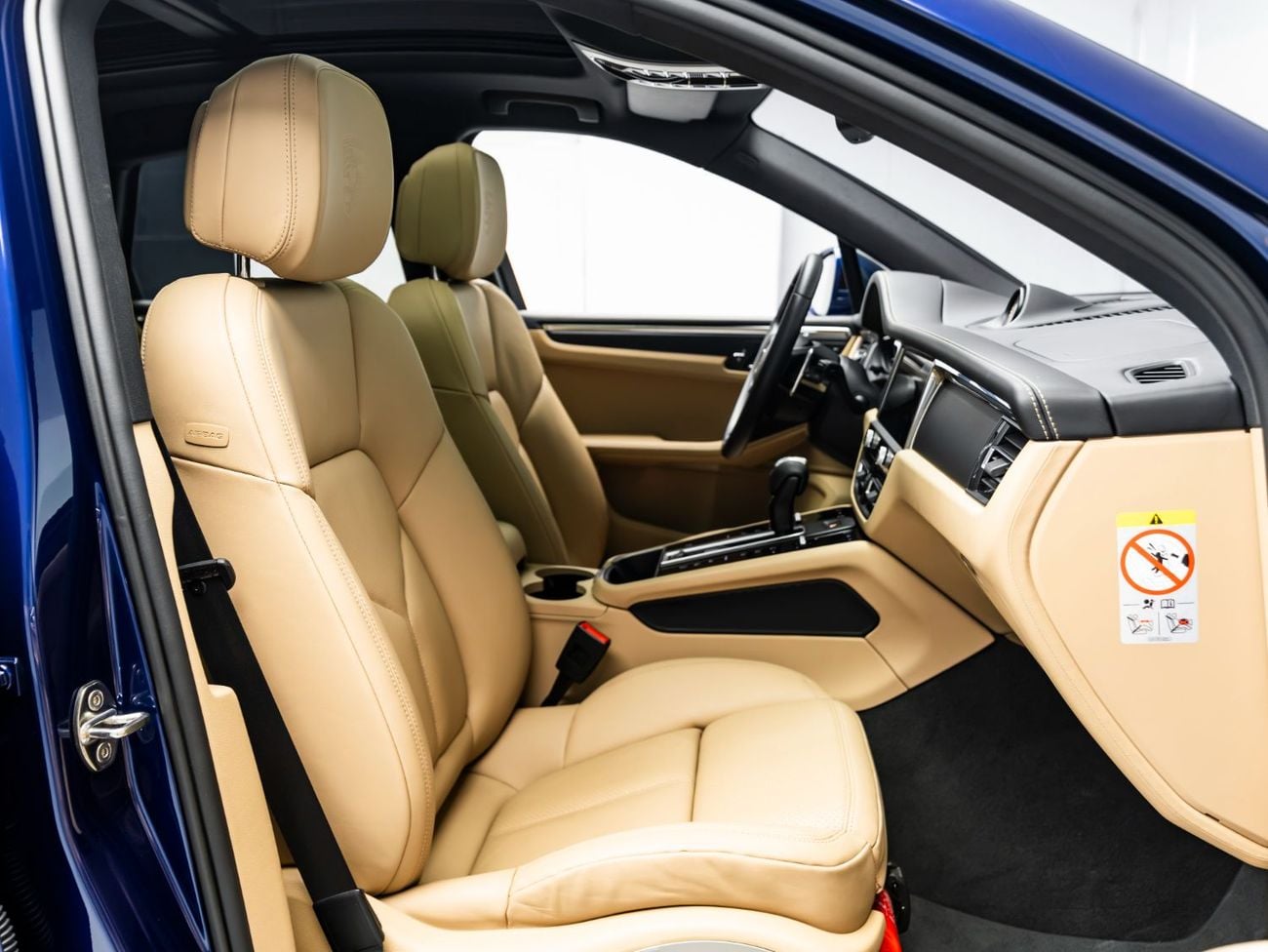 Porsche Macan STANDARD BUY NOW, PAY 2027 | THE BLACKLINE STANDARD | October 2027 Porsche Warranty, Low KMs, GCC