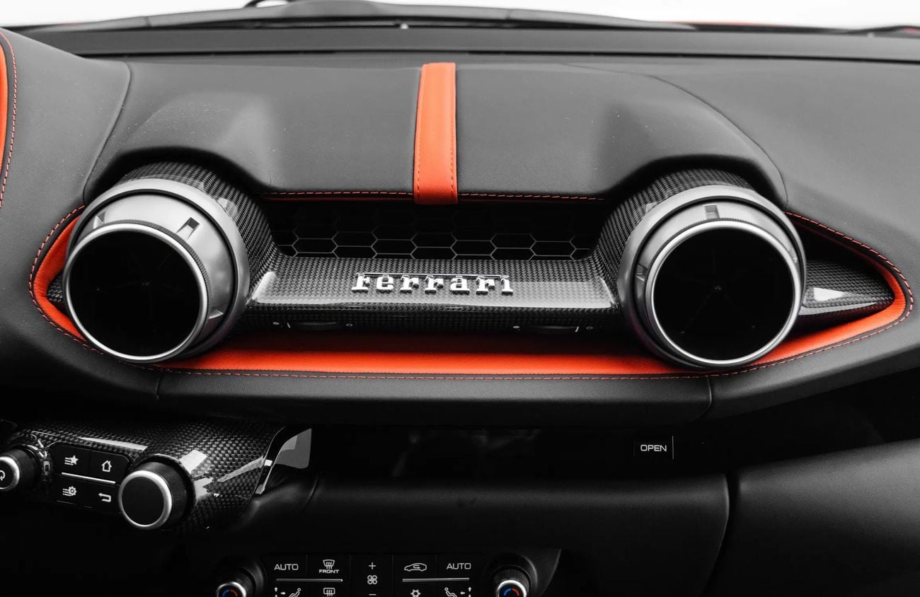 فيراري 812 GTS 6.5L V-12 Engine