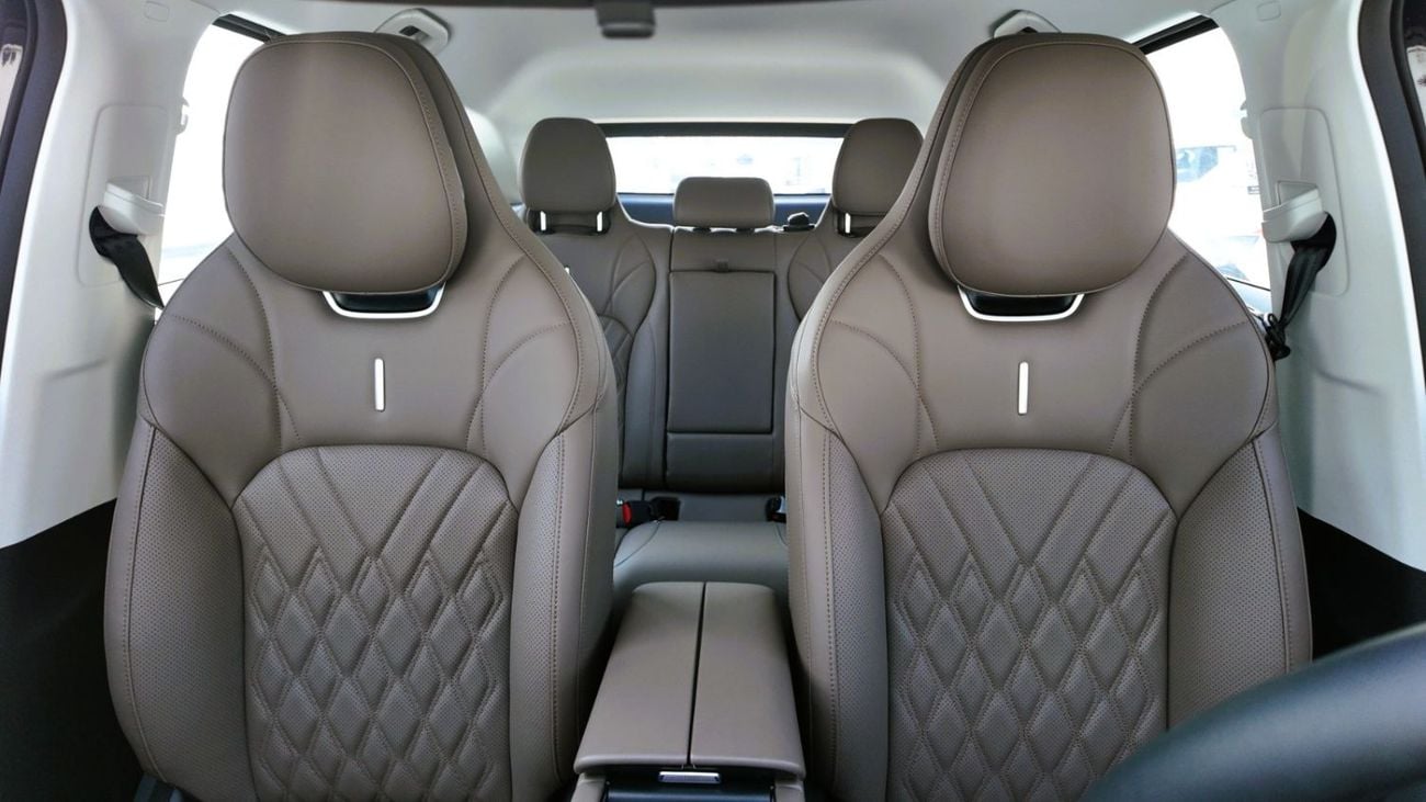 أومودا C7 Shs 1.6L TGDI 197HP