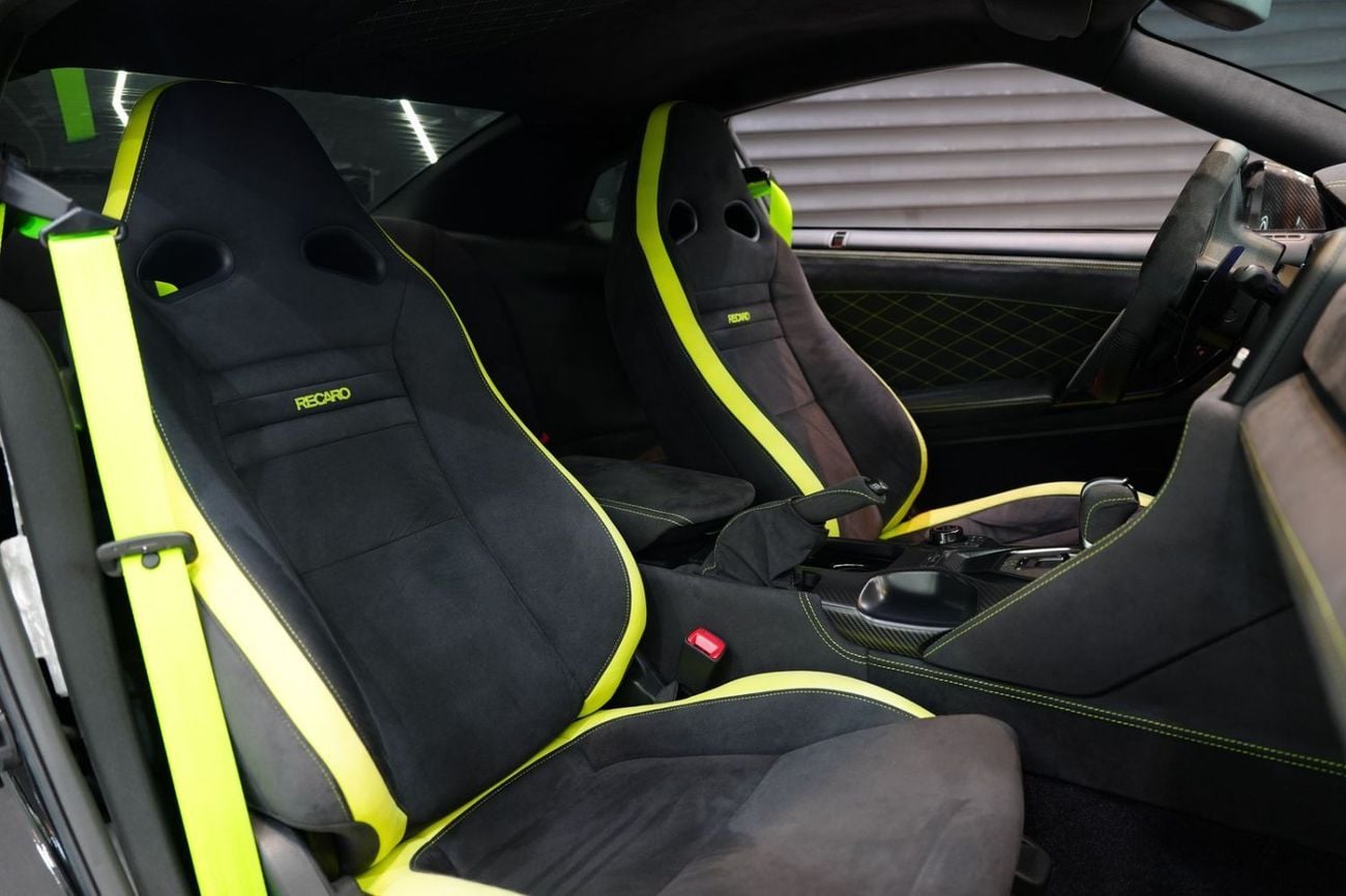 نيسان جي تي ار NISMO 2021 Nissan GT-R Track Edition, Full Carbon Kit, Turquoise Accent, Recaro Sport Seats, Bose Audio!!
