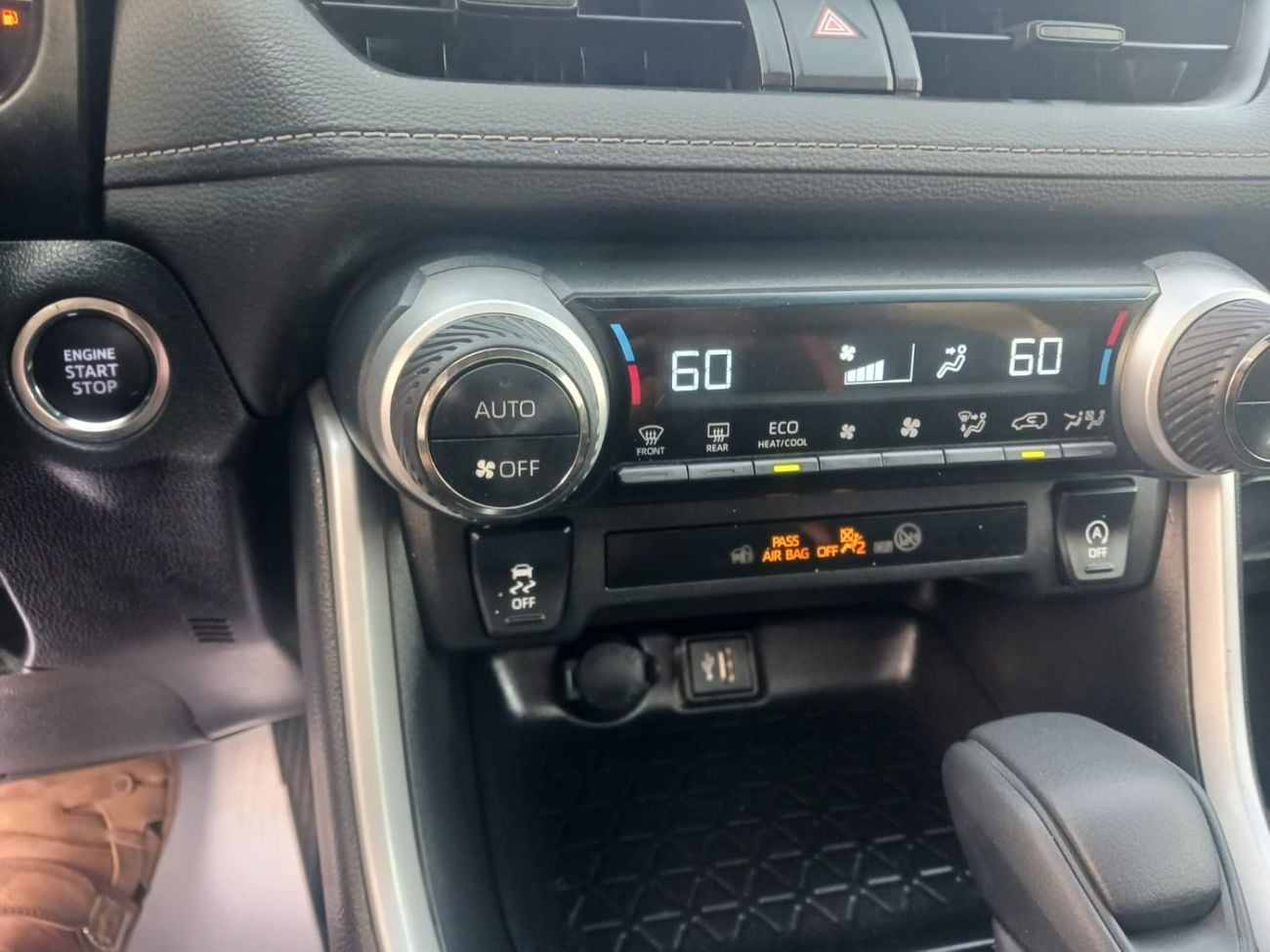 Toyota RAV4 ADVENTURE