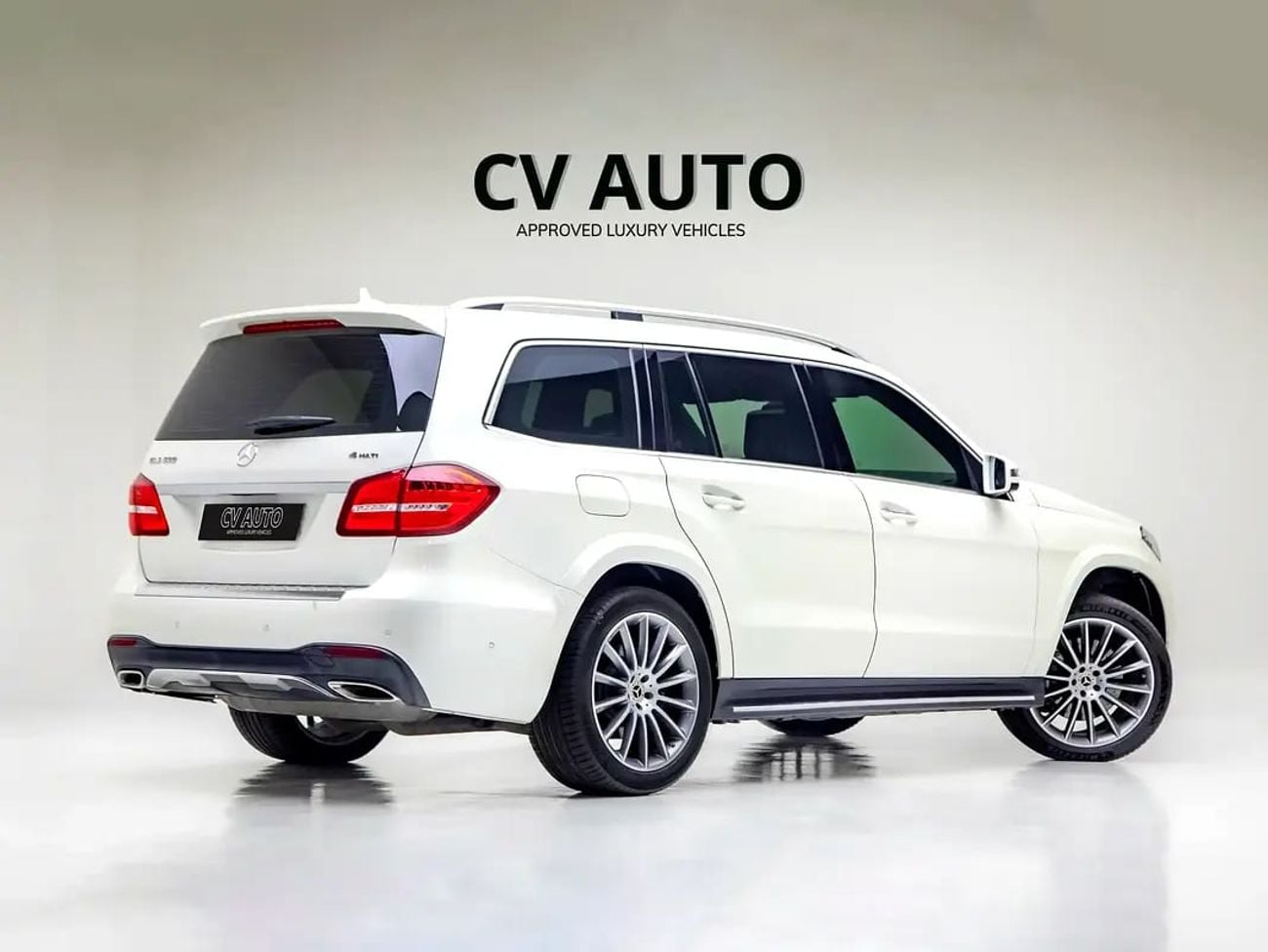 Mercedes Benz GLS500 GLS 500 | GCC Spec
