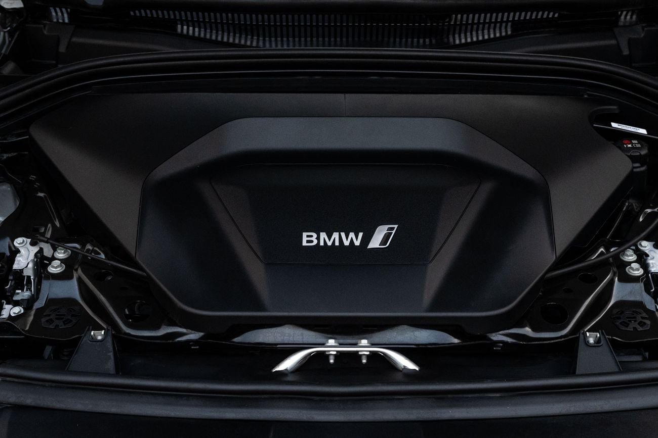 BMW iX1 xDrive30 M Sport iX1 xDrive30 M Sport | 2,840 P.M | 0% Downpayment | BMW Warranty