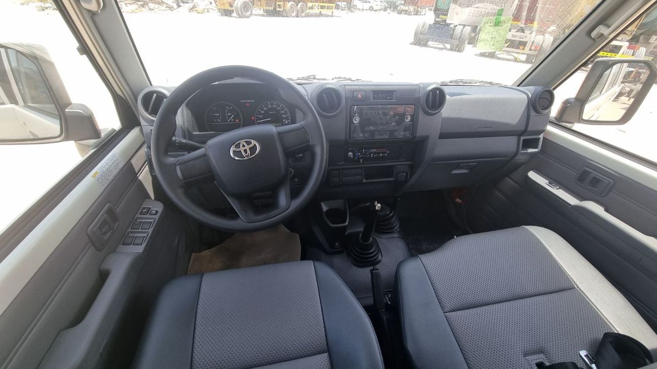 Toyota Land Cruiser Pickup 70 LC 79 4.2L Diesel Manual 2026