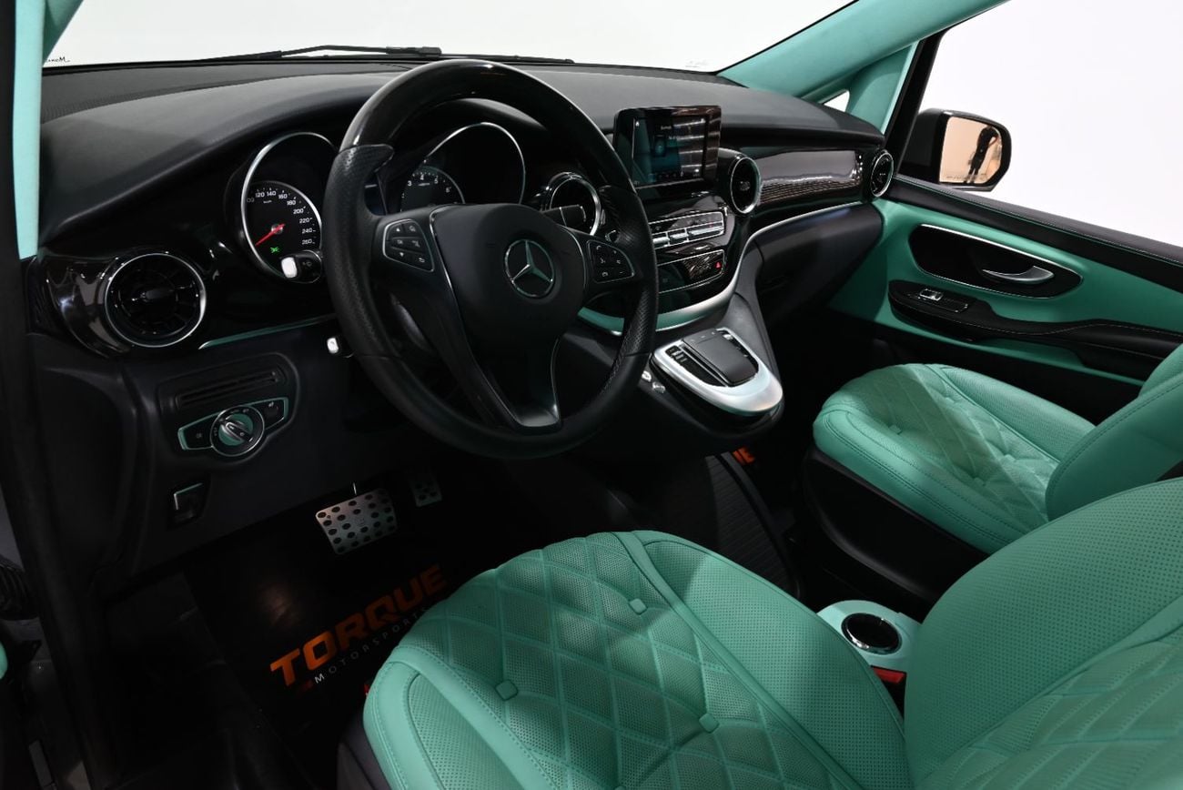 مرسيدس بنز V 250