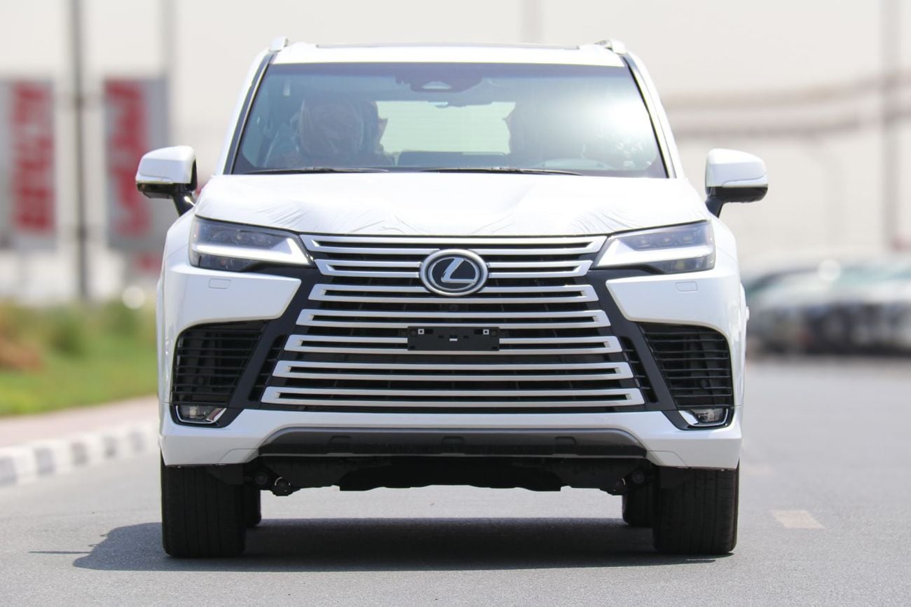 لكزس LX 700h VIP لكزس LX700h VIP موديل 2026: قمة الفخامة والراحة - سيارة رياضية متعددة الاستخدامات هجينة فاخرة
