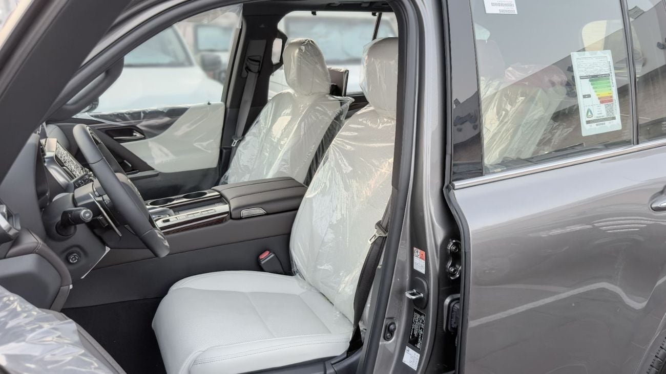 لكزس LX 700h SIGNATURE 2026 Lexus LX700h Signature 3.5L AT Hybrid With Auto park (Gray-Beige)