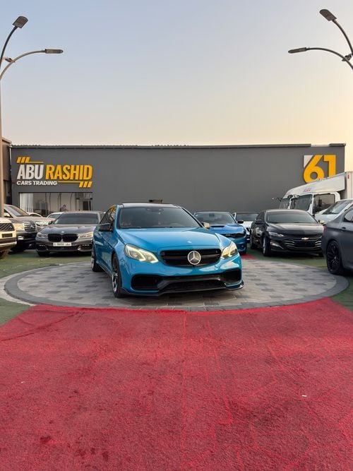 Mercedes Benz E63 AMG STANDARD
