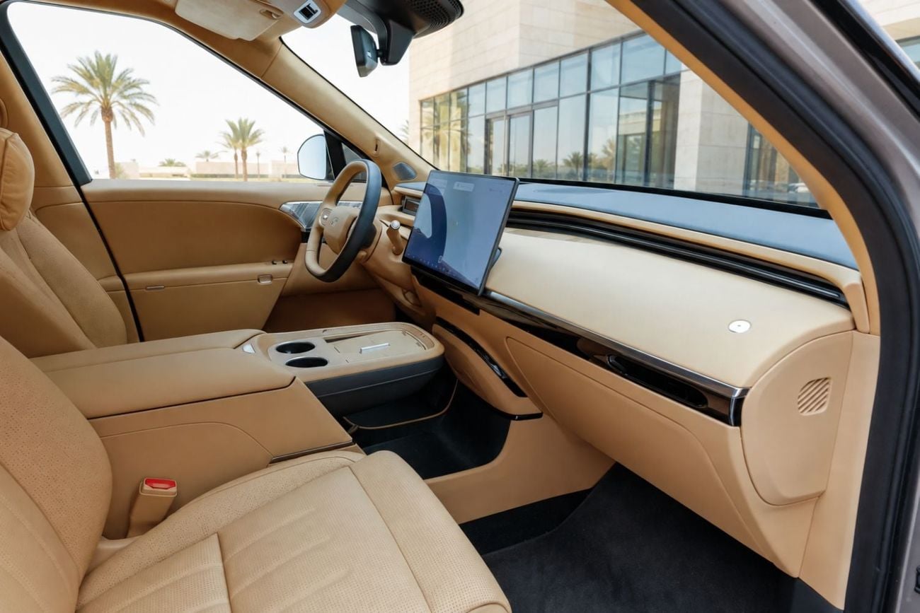 Xpeng Gx SUPER RANGE EXTENDER 1585 AWD 2026 XPENG GX Ultra SE | 1585 km AWD REEV | 1,500 TOPS AI | 6 Seats