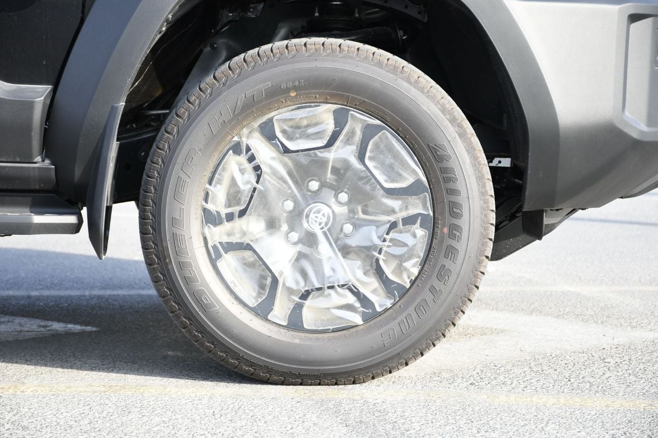 Toyota Prado 2027 TOYOTA FJ CRUISER 2.7L PETROL (Ready Stock)