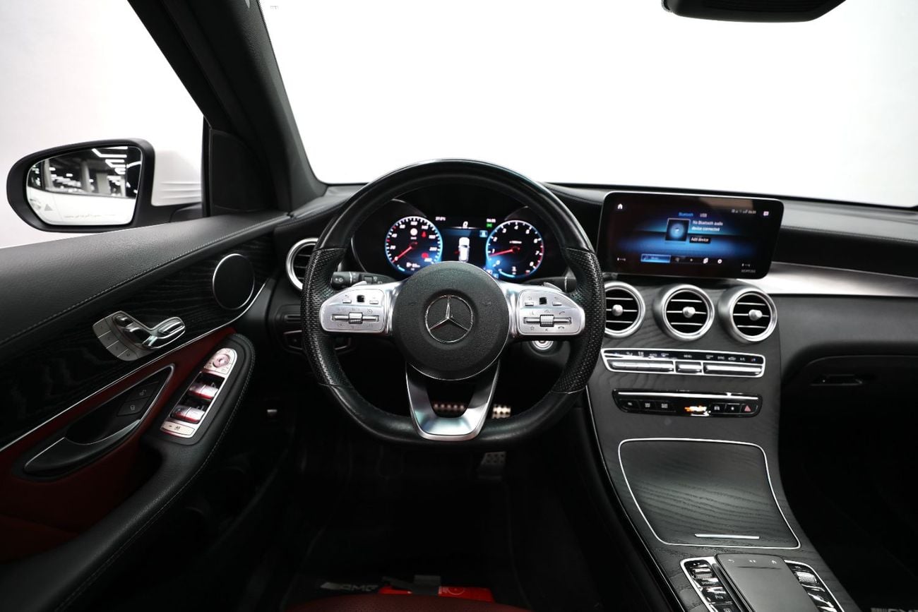 Mercedes Benz GLC200 STANDARD