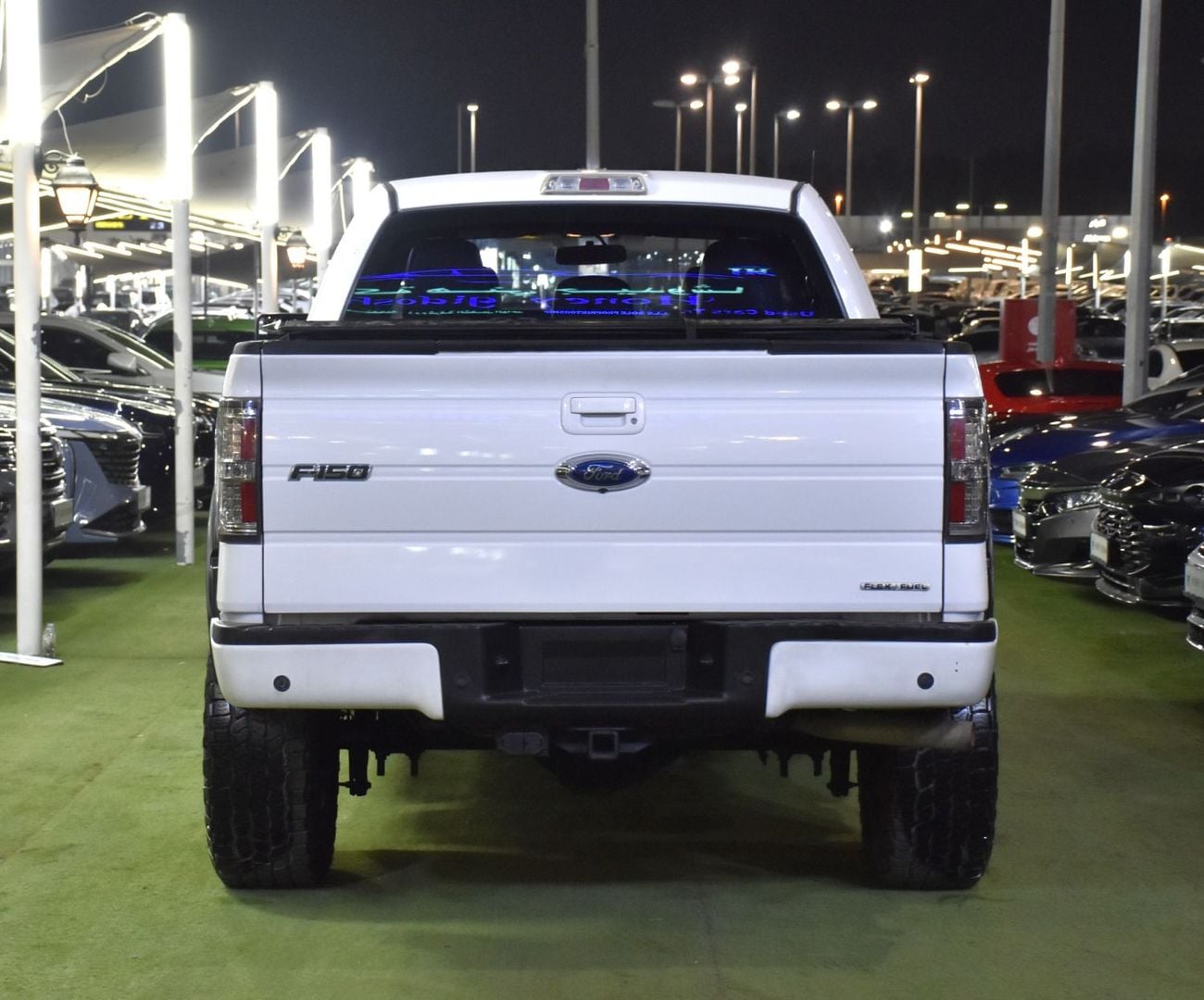 Ford F-150 FX4 SUPER CAB BLACK ALY EXCELLENT DEAL for our Ford F150 FX4 ( 2012 Model ) in White Color GCC Specs