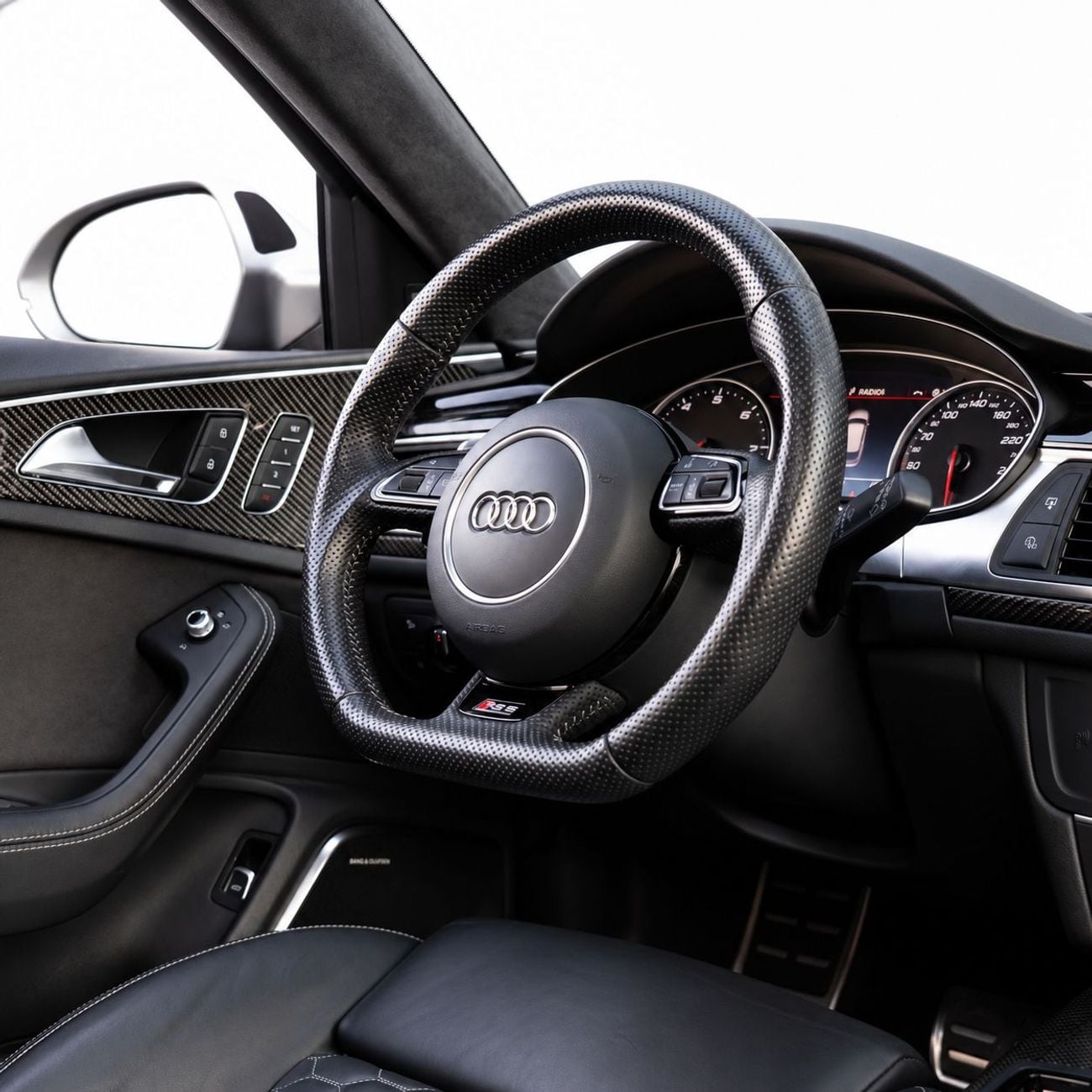 أودي RS6 ستاندارد 5,297 درهم إماراتي شهرياً • بدون دفعة أولى • أودي RS6 عالية الأداء • ضمان لمدة عام