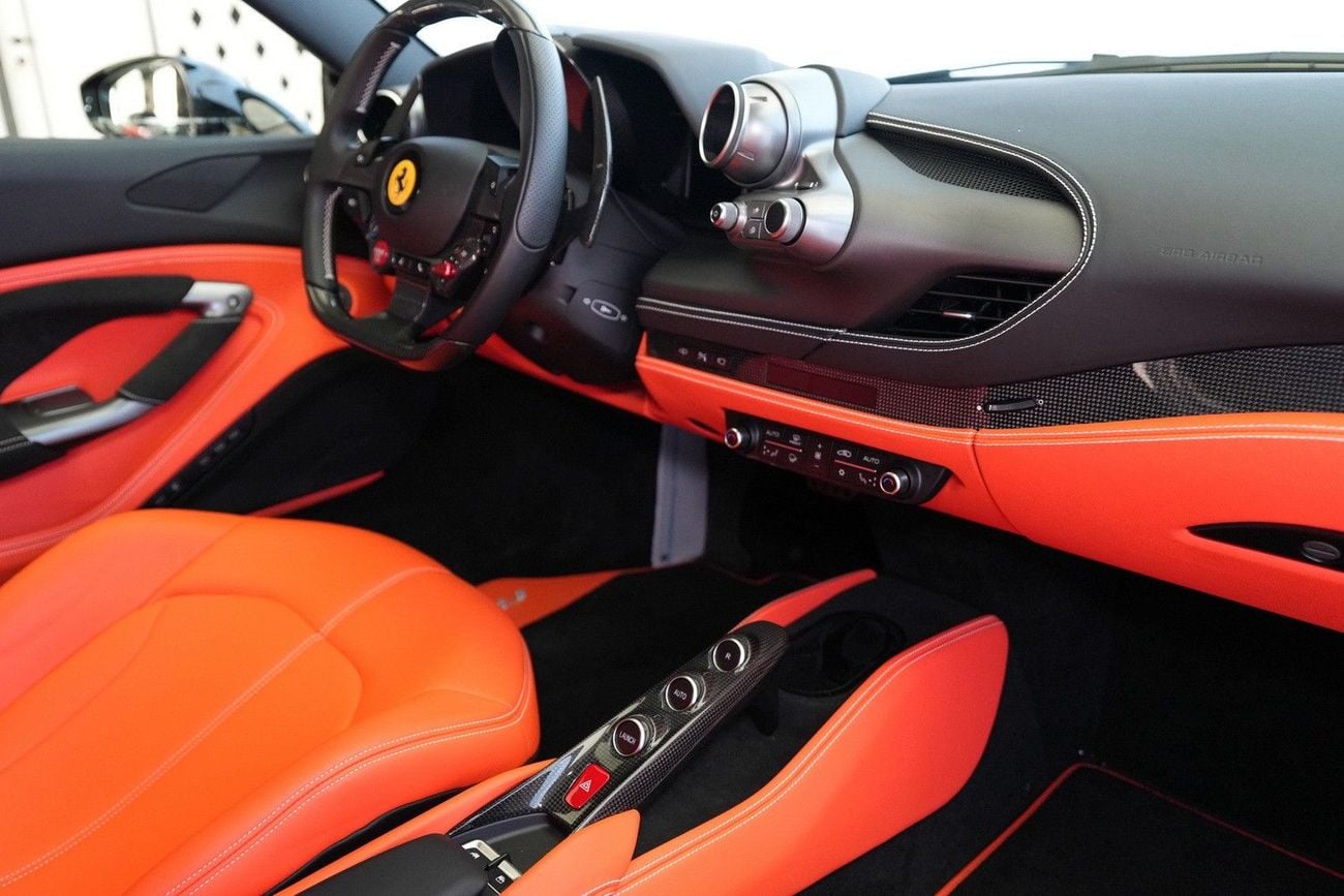 Ferrari F8 Tributo STANDARD