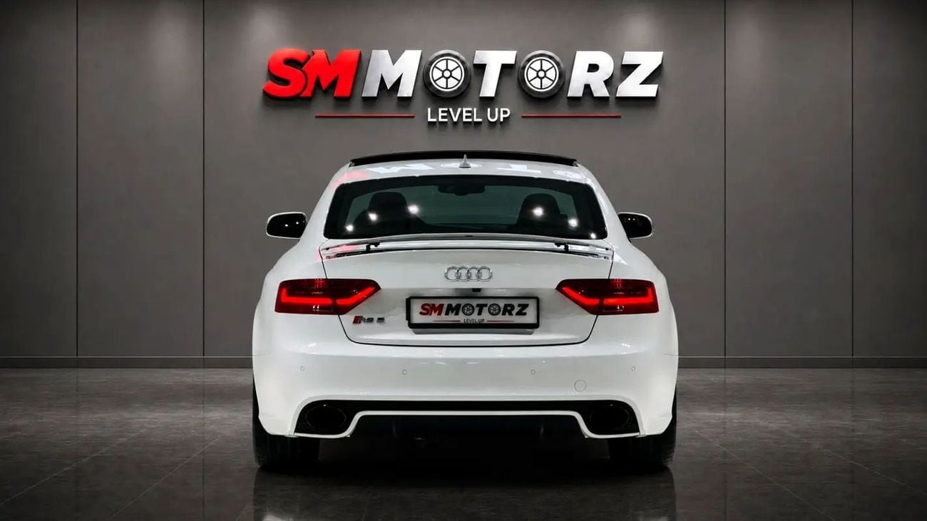 Audi RS5 STANDARD