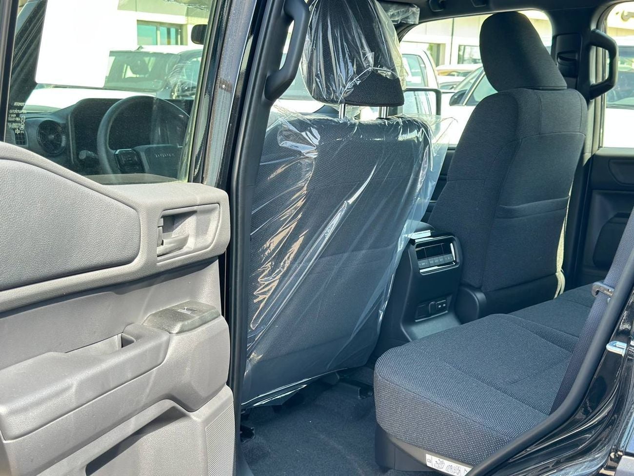 Toyota Prado GXL 2.4L PTR A/T // 2026 // Mid Option with Sunroof , Cool Box , Power Windows , Cruise Control // Speci
