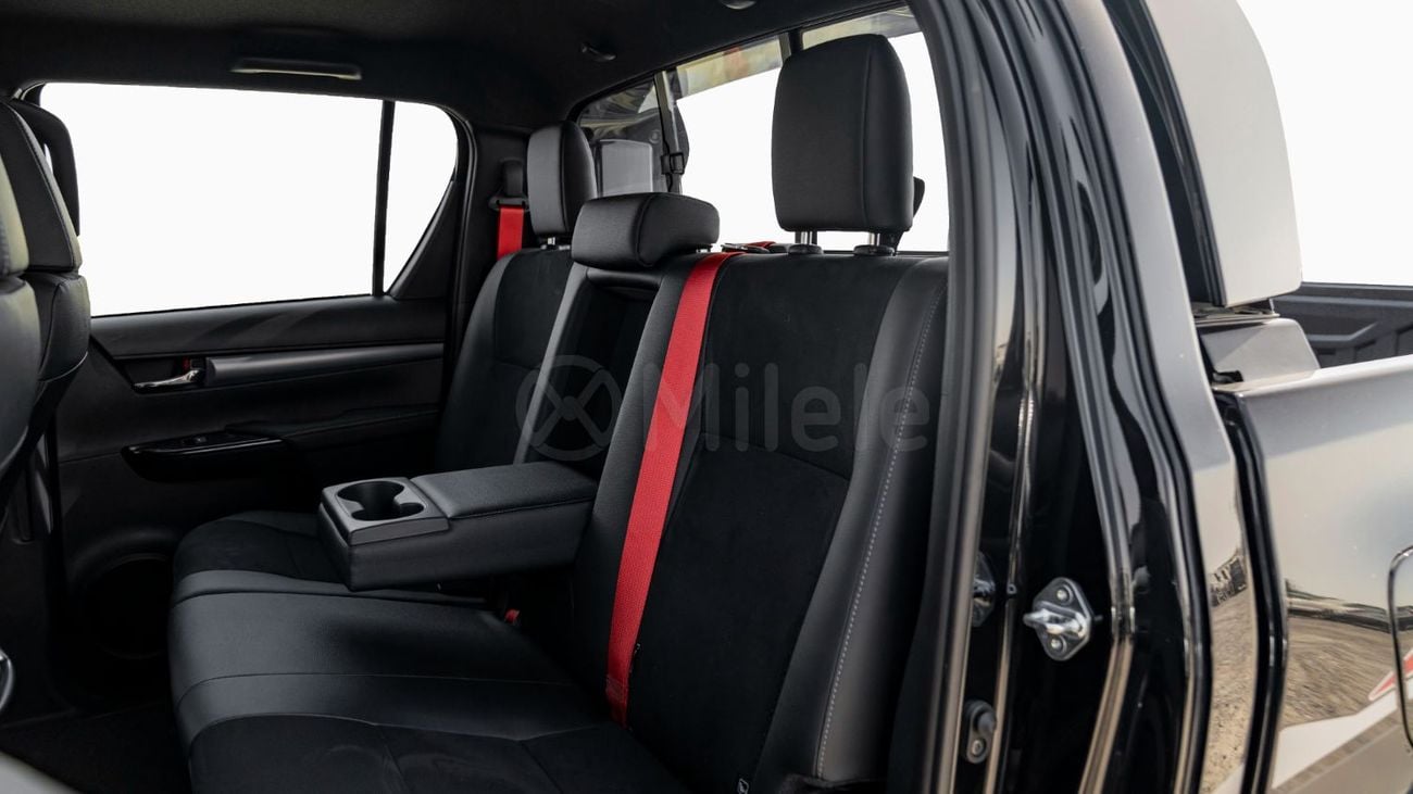 Toyota Hilux GR SPORT