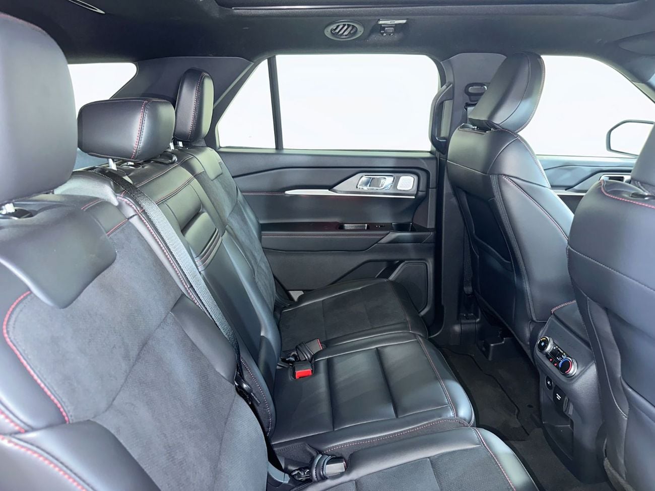 Ford Explorer ST EX-E3625W/AL TAYER MOTORS / AL QOUZ SHOWROOM
