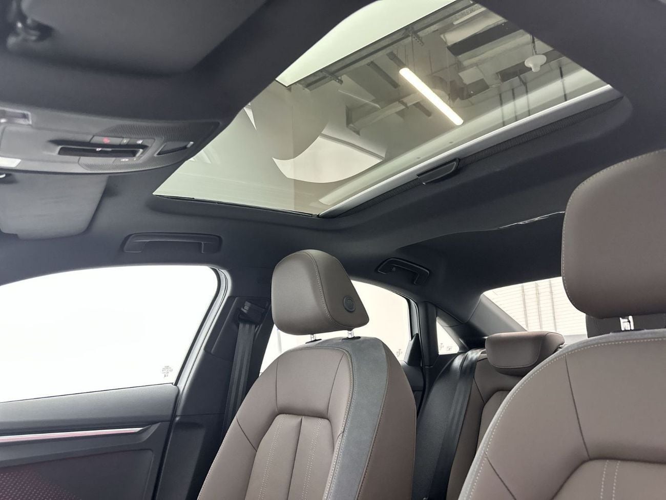 أودي A3 35 TFSI 1.4L A3 Sedan 35 TFSI 150hp (Ref# 71202)