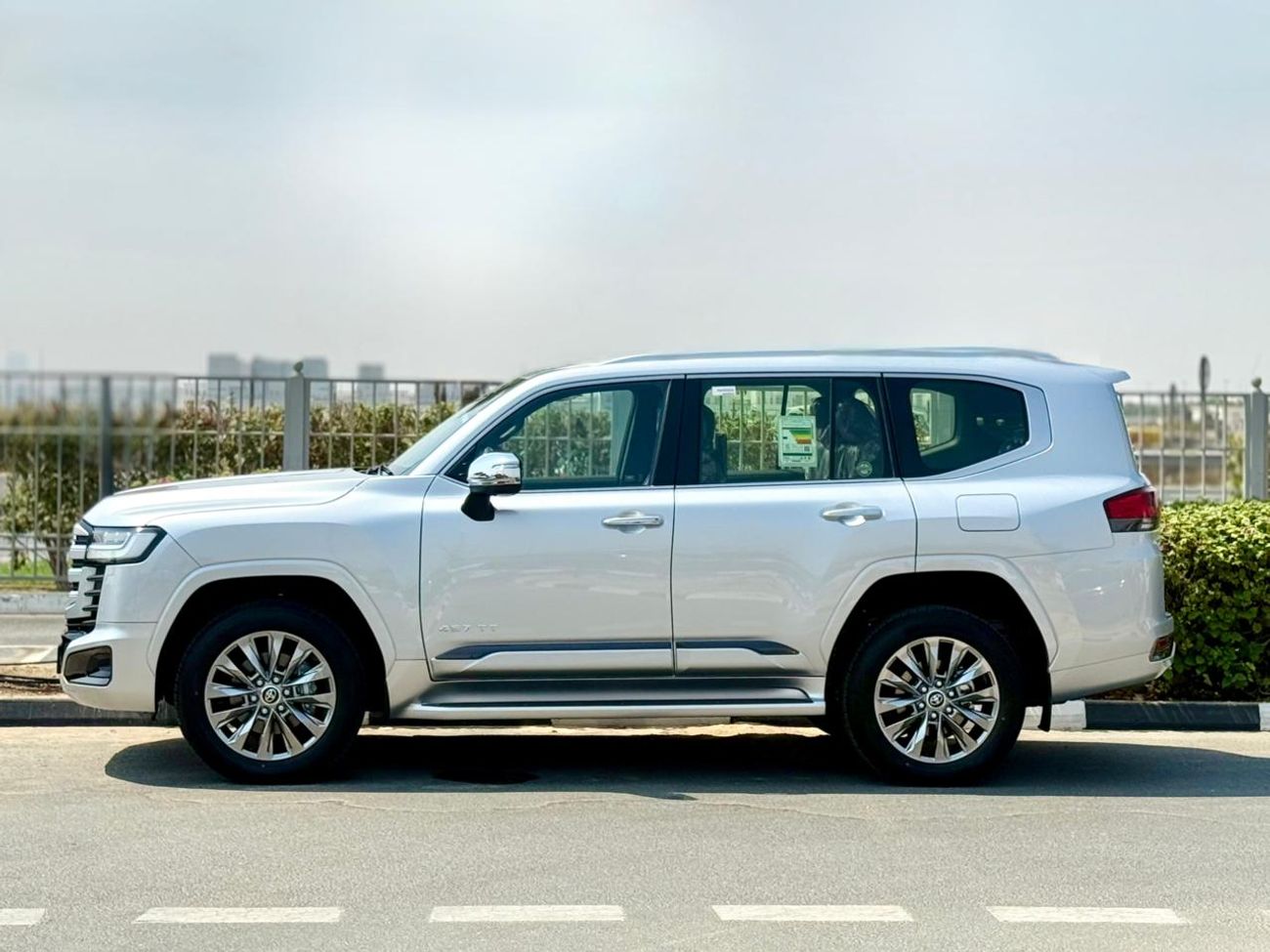 Toyota Land Cruiser VXR