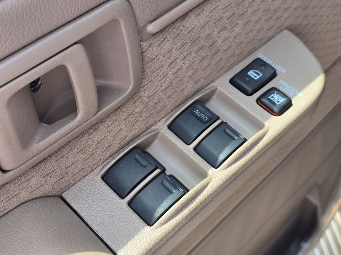 Toyota Land Cruiser Pick Up