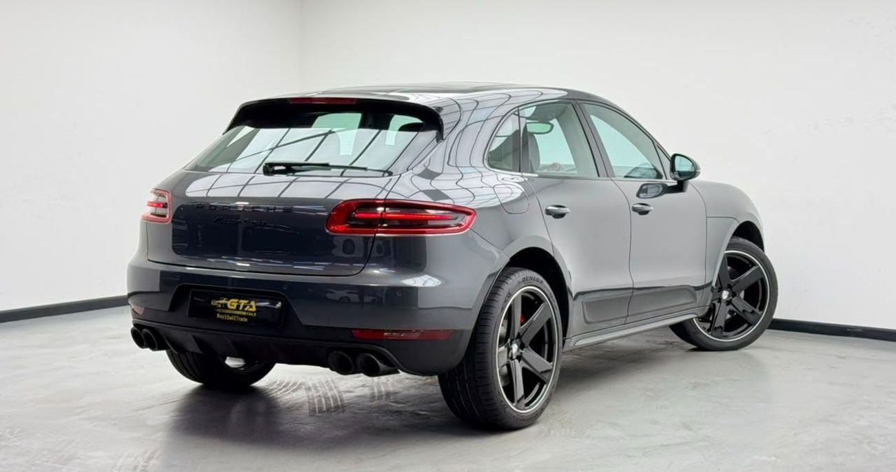 بورش ماكان TURBO