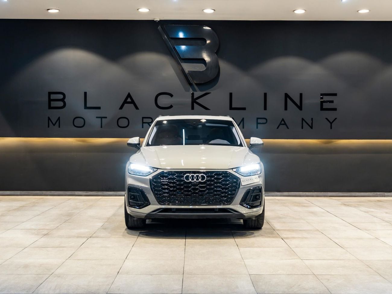 Audi Q5 45 TFSI SPORTBACK S-LINE BUY NOW, PAY 2027 | THE BLACKLINE STANDARD | June 2027 Warranty + Service, GCC, Low KMs
