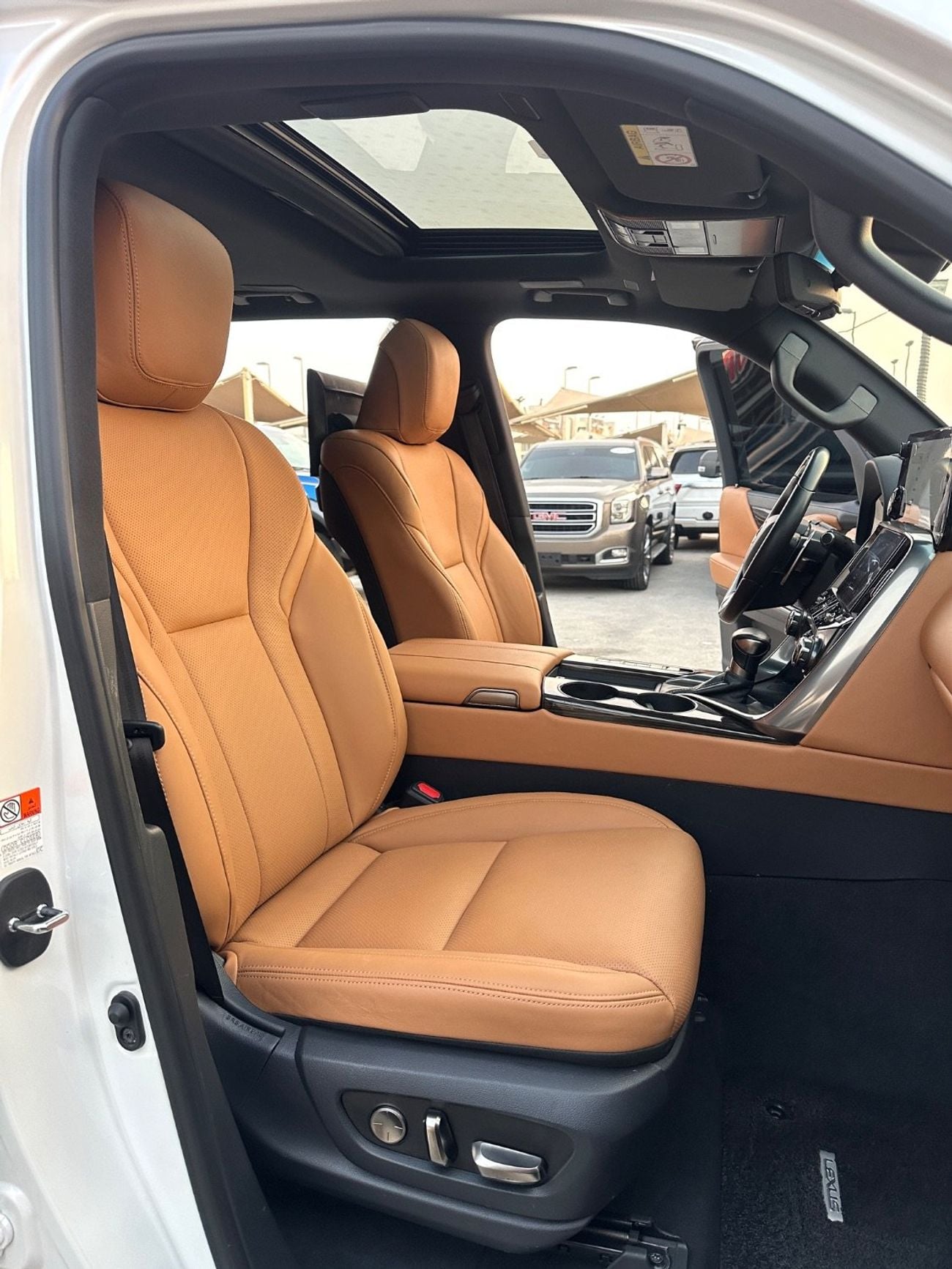 Lexus LX600 SIGNATURE