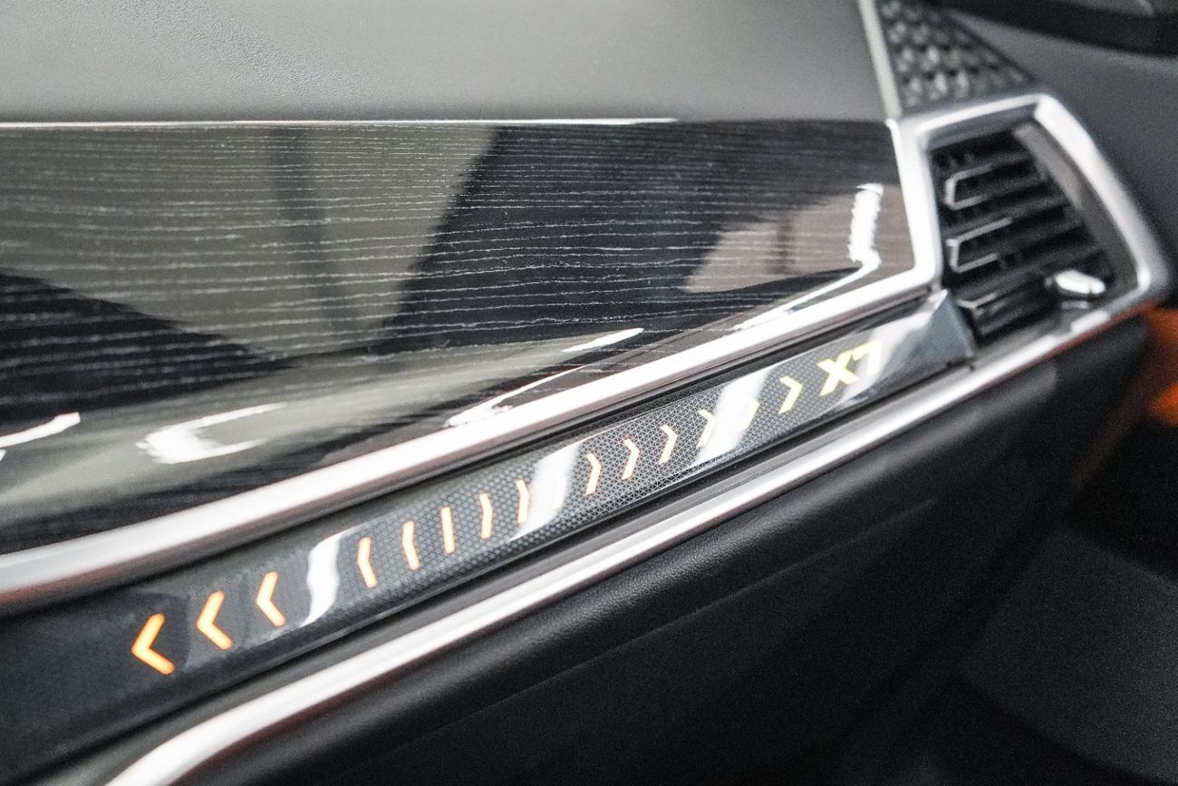BMW X7 XDRIVE40I M SPORT GCC Specs | Warranty and Service Contract | As Brand new
