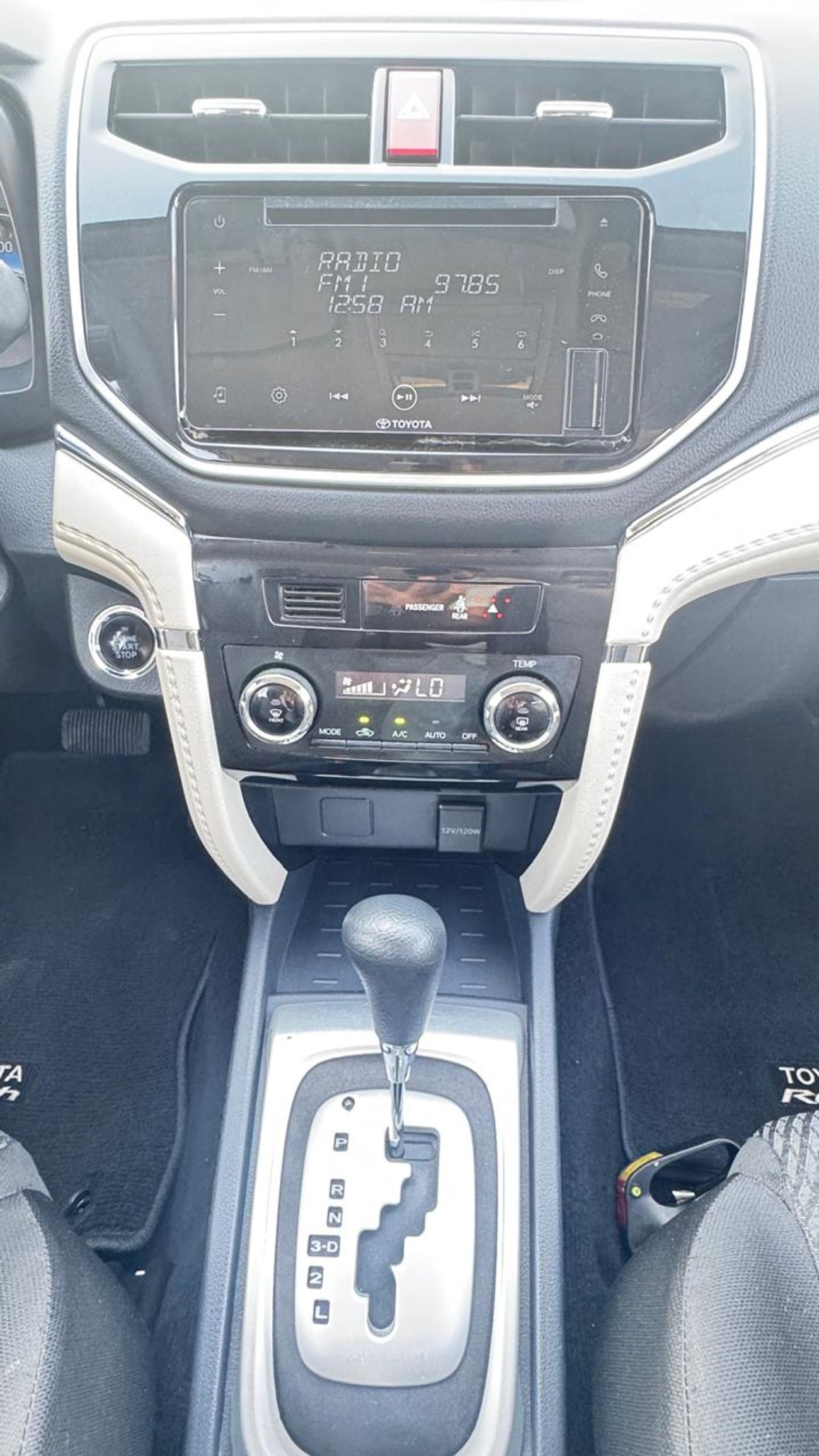 Toyota Rush EX GCC SPECS AGENCY SERVICE
