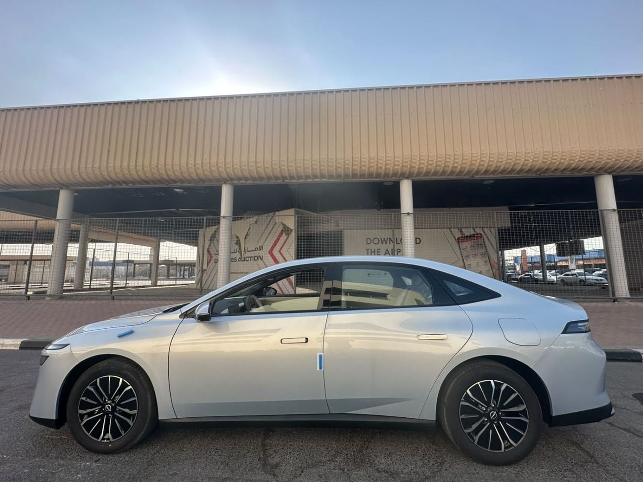 Nissan N6 MAX