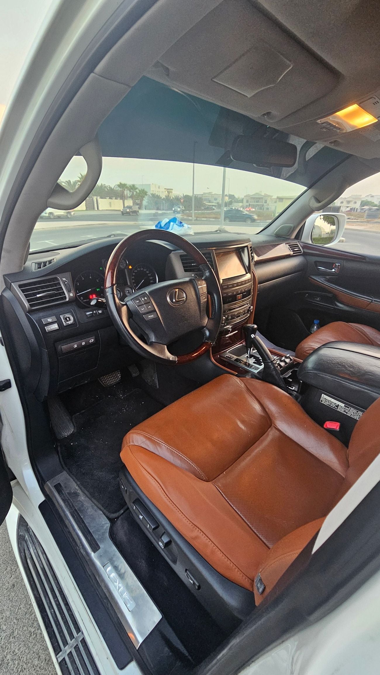Lexus LX570 TOP NAVIGATION SPORT