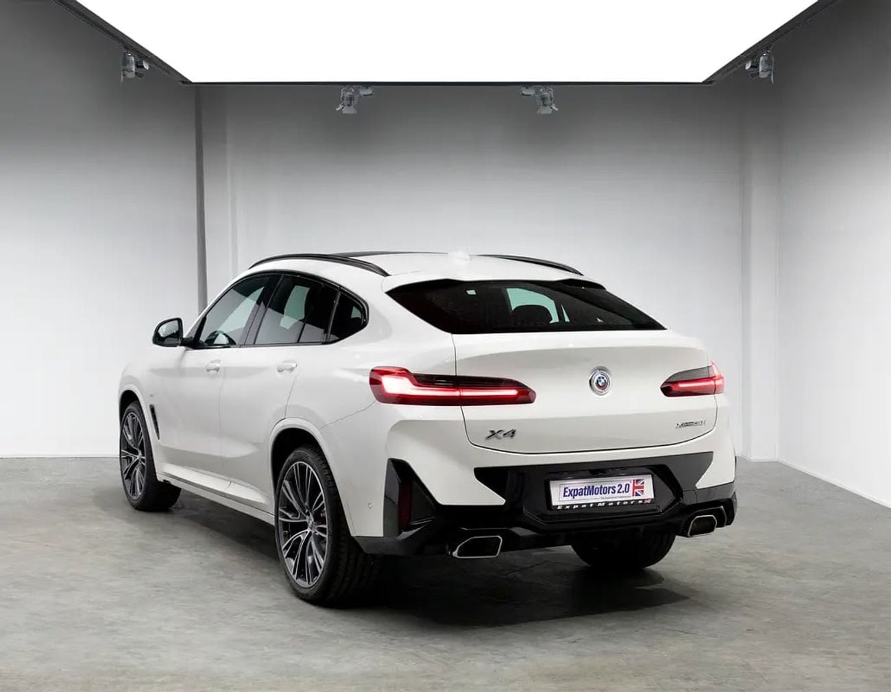 BMW X4 XDRIVE 30I M SPORT FDSH •Warranty + Service Contract • GCC