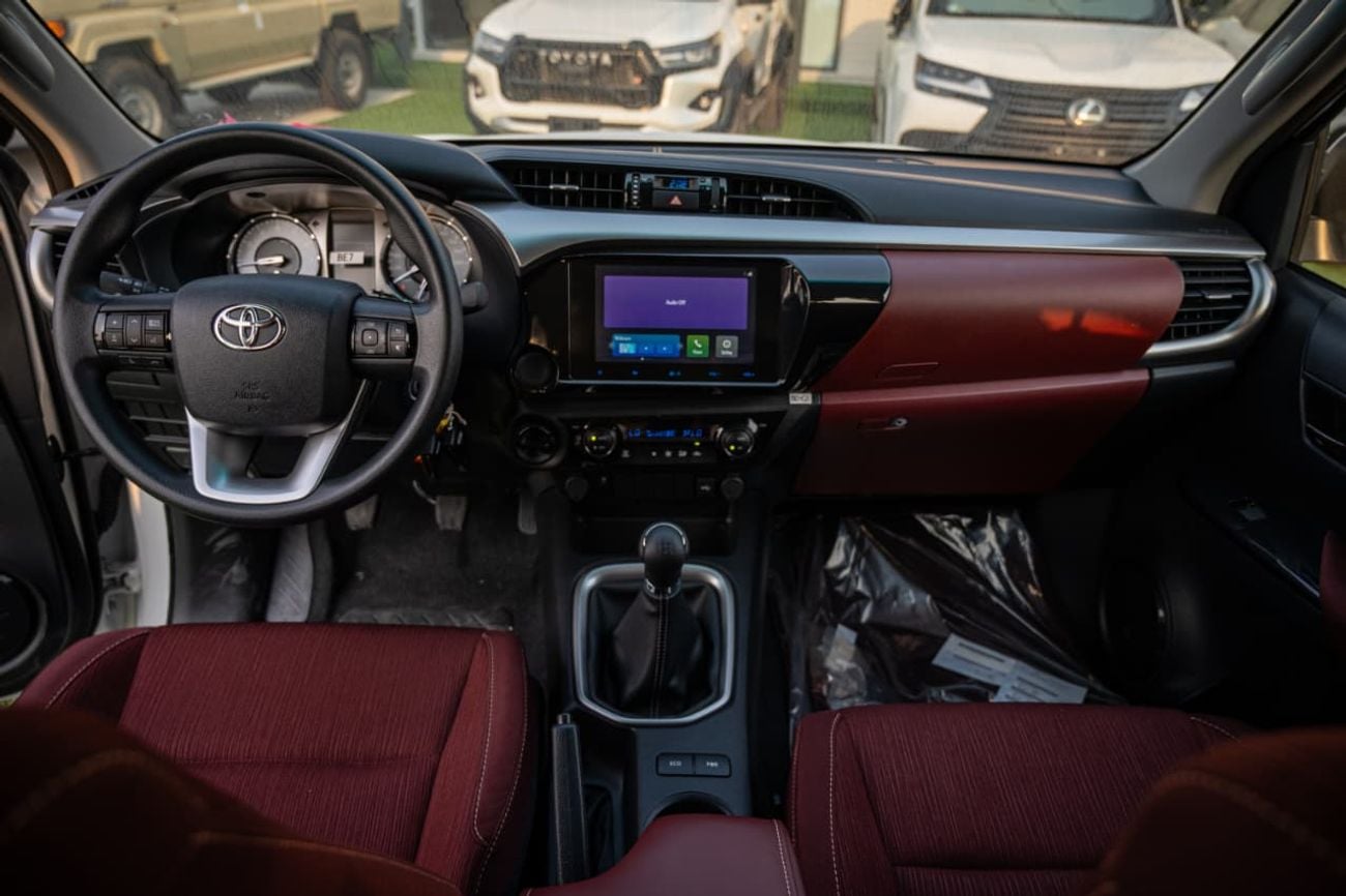 Toyota Hilux GLX S-G 2.7L MT 4WD DOUBLE CAB PICK UP