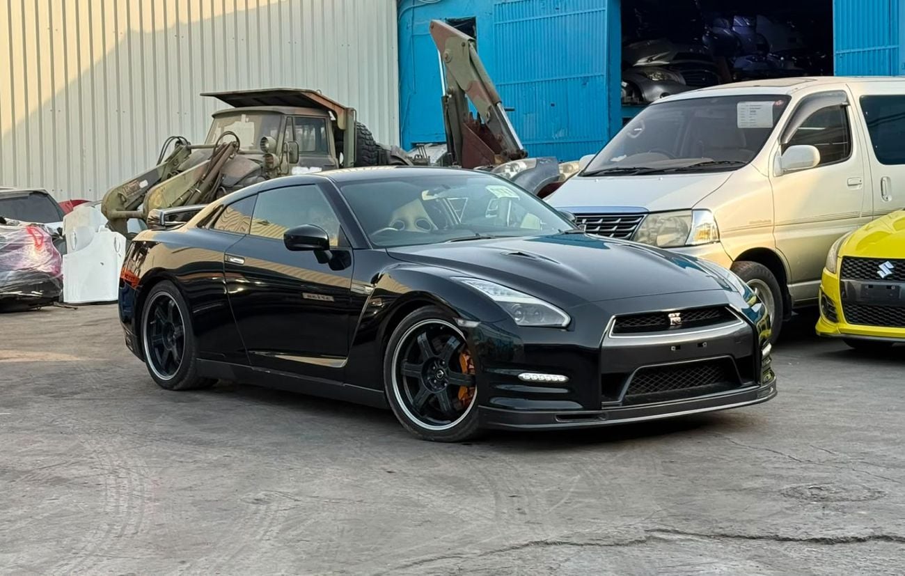 نيسان جي تي ار SPORT