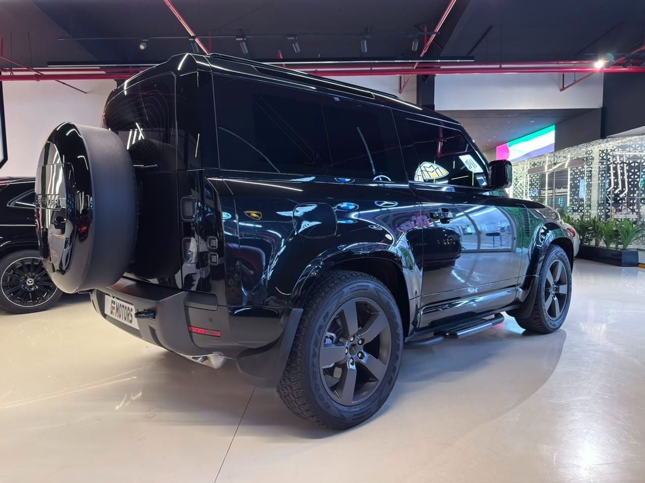Land Rover Defender 90 X-DYNAMIC SE P300 2026 Land Rover Defender 90 X-Dynamic SE P300 | Low Mileage | AL Tayyer Warranty and Service