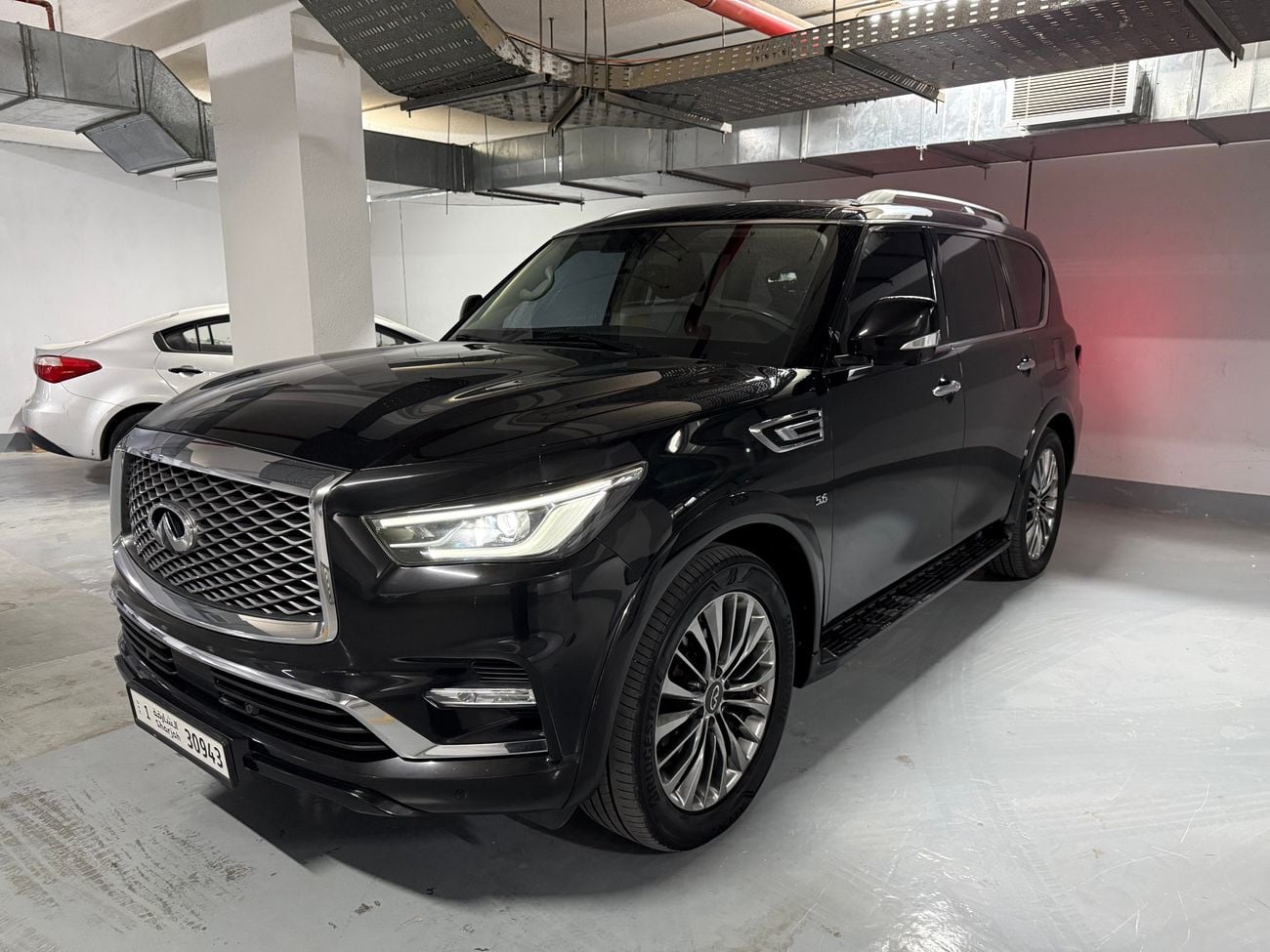 Infiniti QX80 LUXE SENSORY PROACTIVE