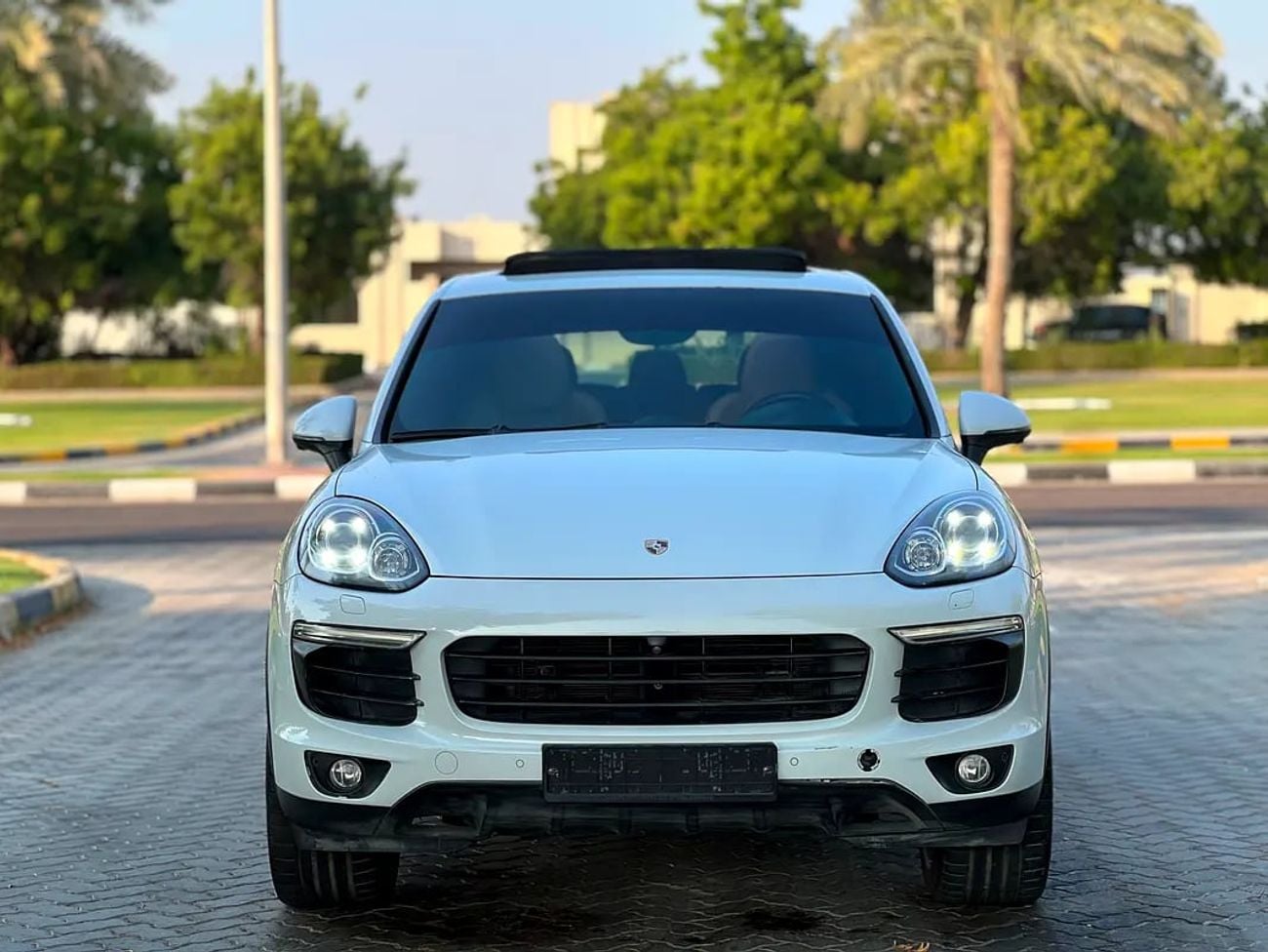 Porsche Cayenne STANDARD | GCC Specs | Well Maintained