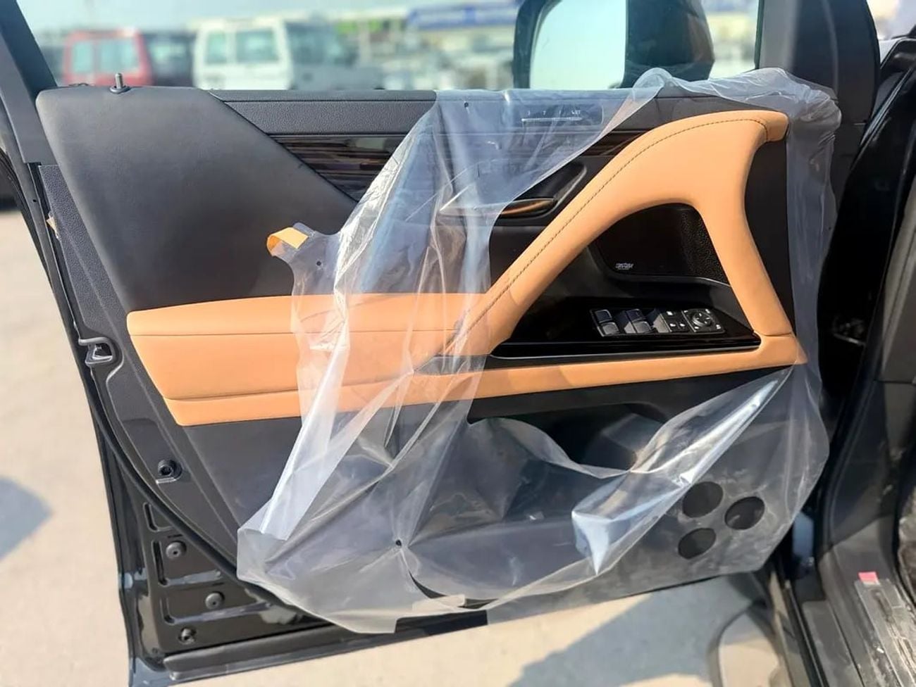 Lexus LX700h SIGNATURE | GCC Specs | Brand Hybrid Luxury SUV